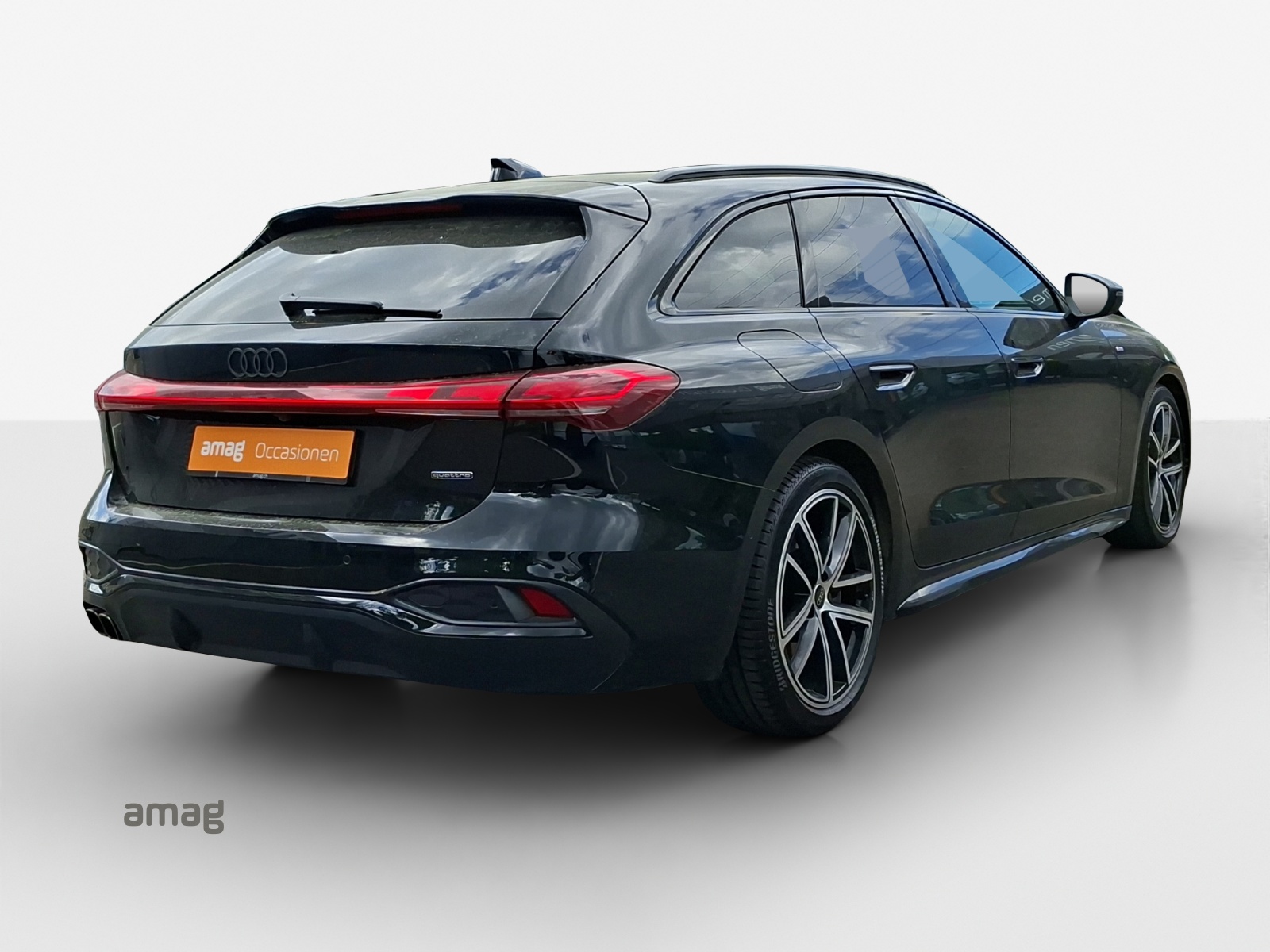 AUDI A5 Avant TDI quattro 150 kW Attraction S tronic-image-4
