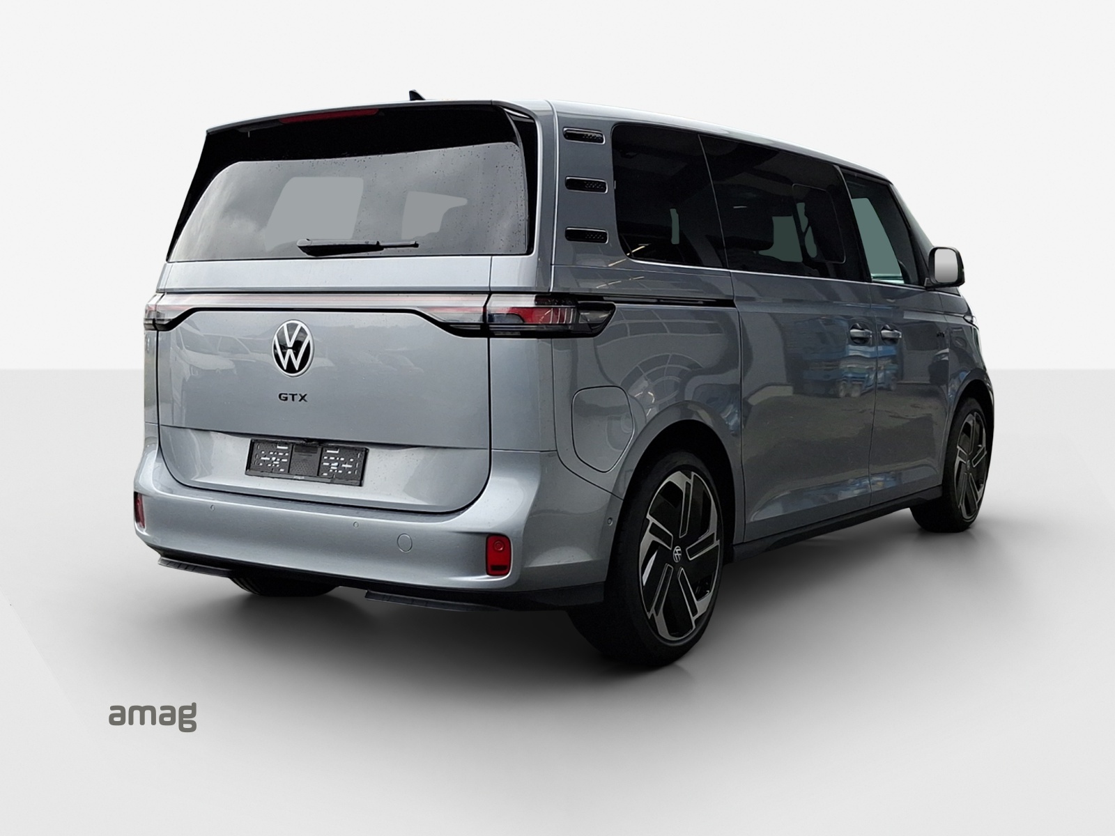 VW ID.Buzz LWB GTX 4 Motion-image-4