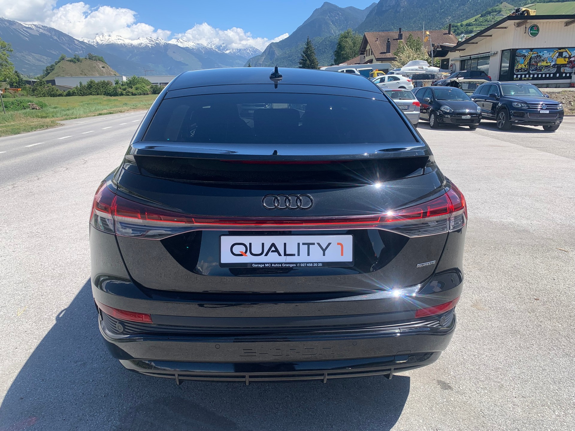 AUDI Q4 e-tron 50 quattro-image-6