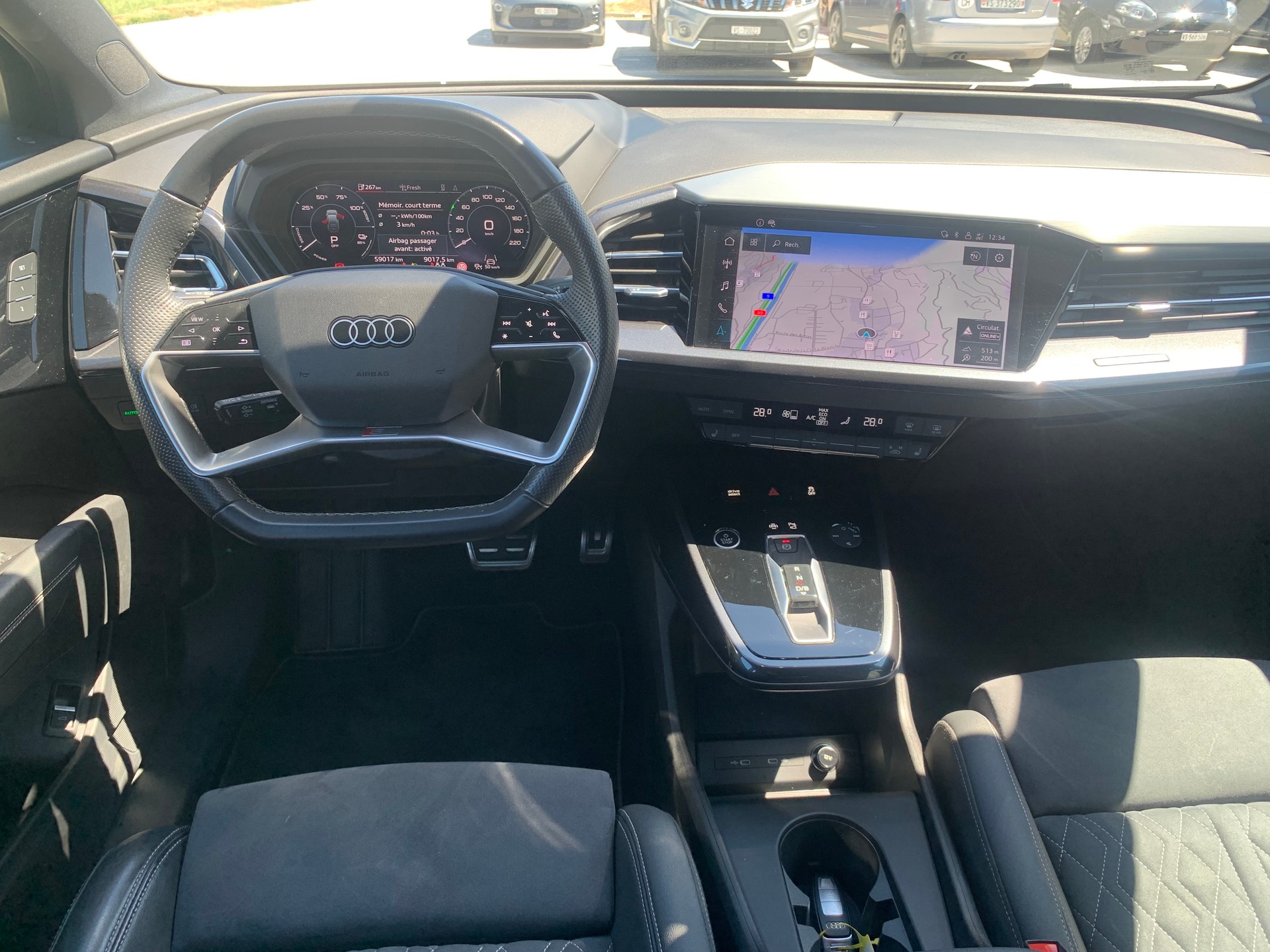 AUDI Q4 e-tron 50 quattro-image-18