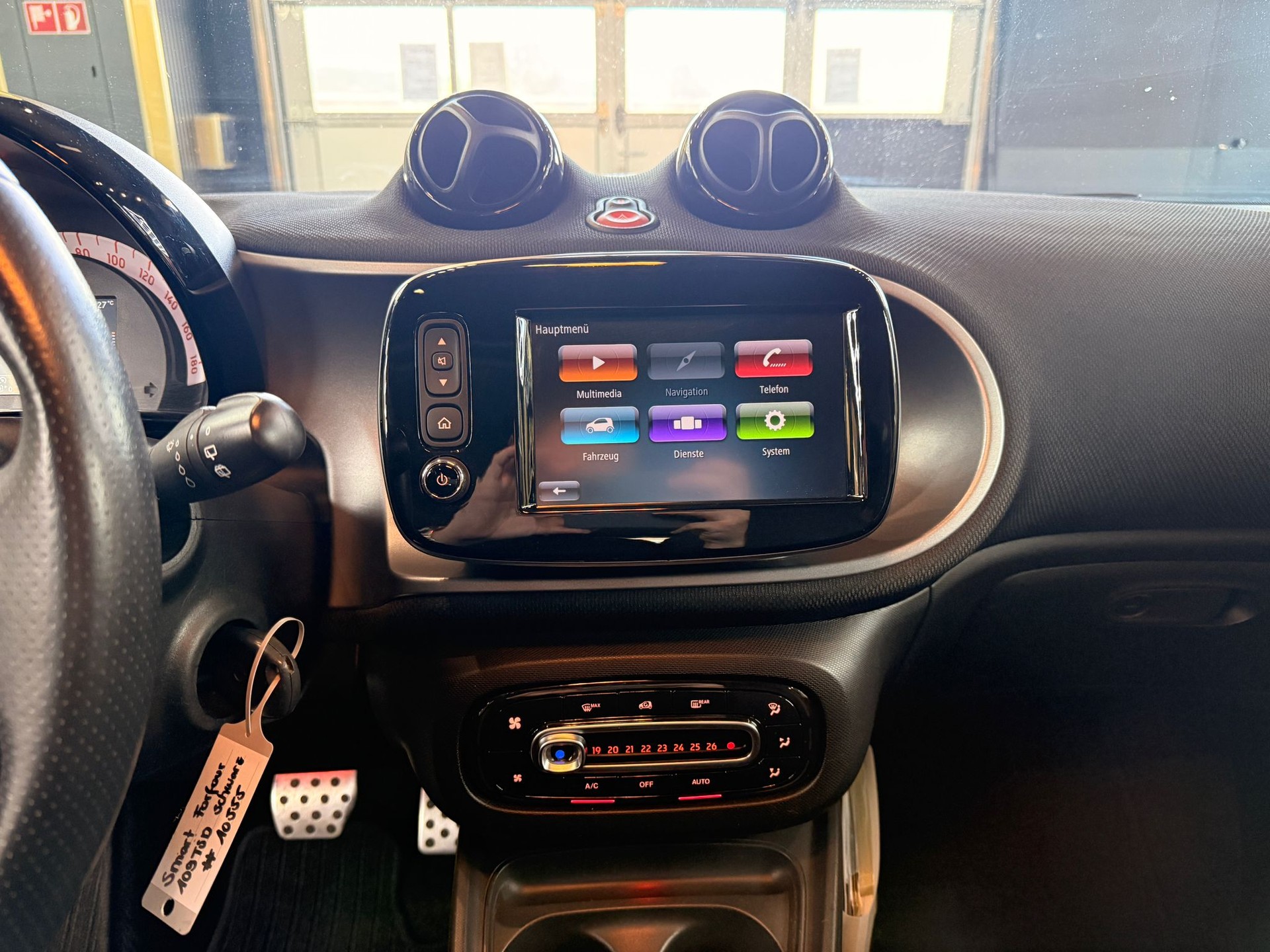 SMART forfour passion twinmatic-image-16