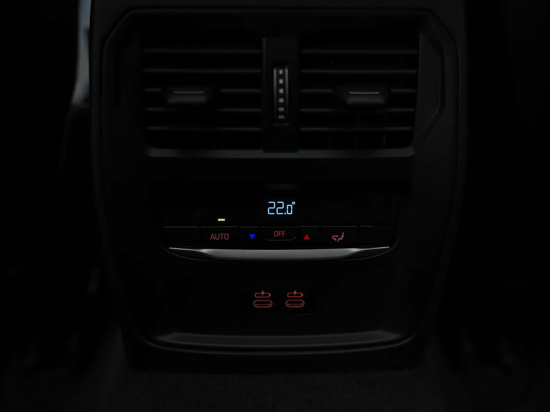 BMW 320d xDrive Steptronic M Sport Pro *Werksgarantie*Leder Vernasca*Panorama*Head Up*-image-14