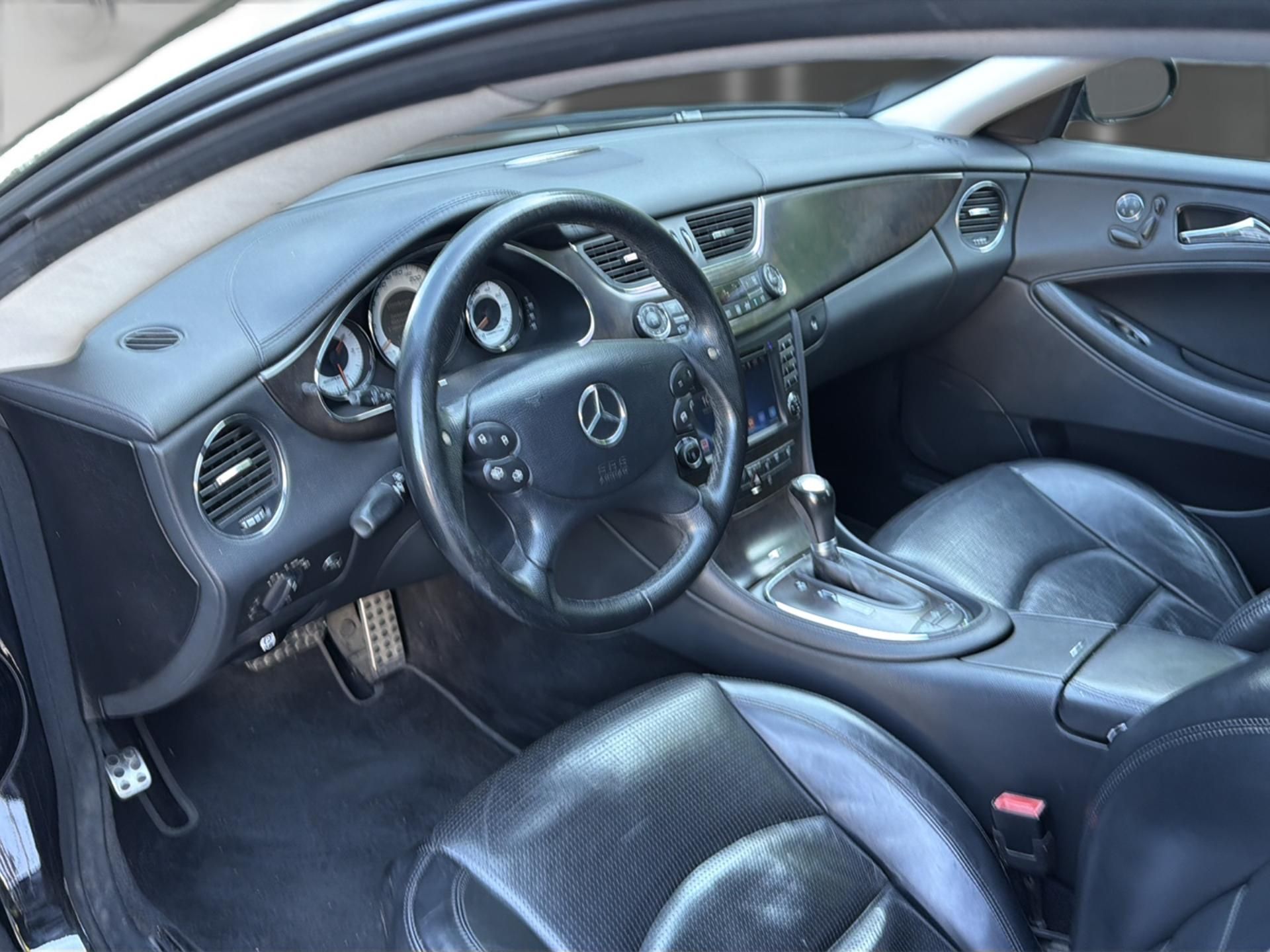 MERCEDES-BENZ CLS 55 AMG Automatic-image-9