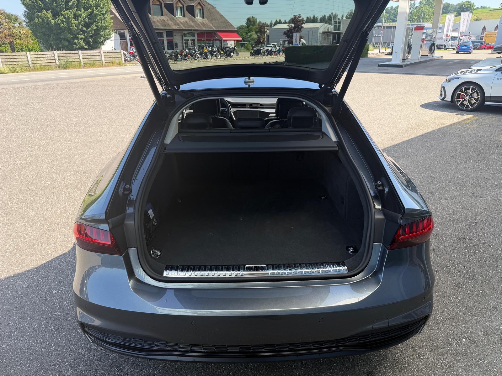 AUDI A7 Sportback 55 TFSI e quattro S-tronic-image-28
