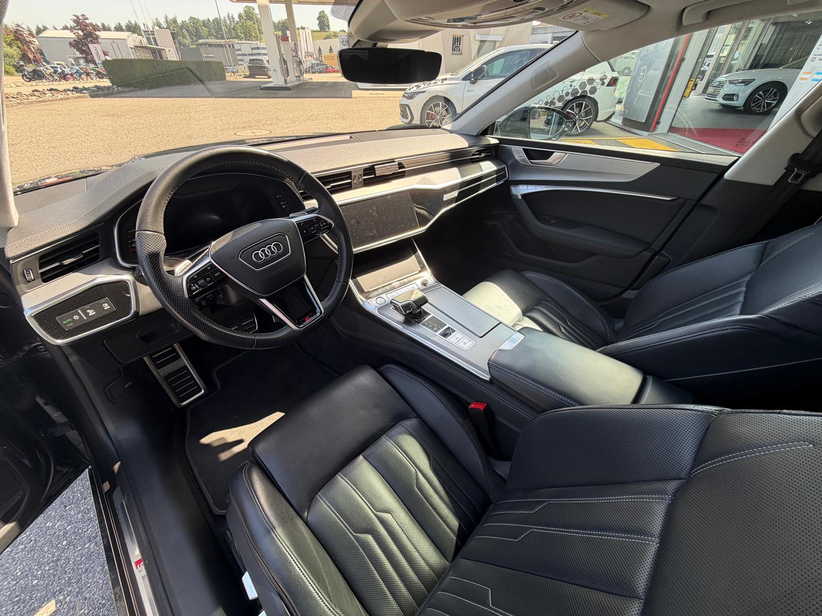 AUDI A7 Sportback 55 TFSI e quattro S-tronic-image-11