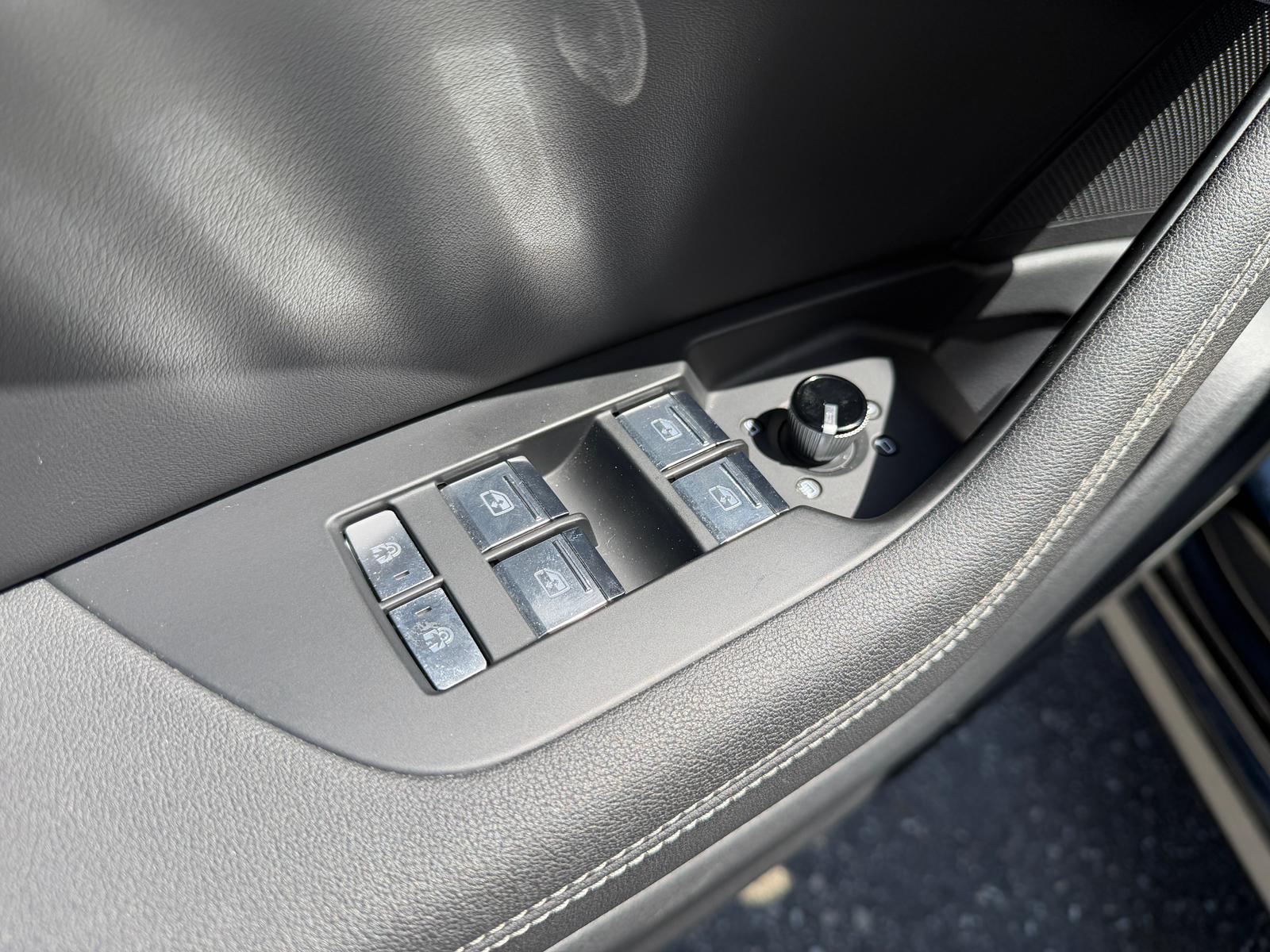 AUDI A7 Sportback 55 TFSI e quattro S-tronic-image-13