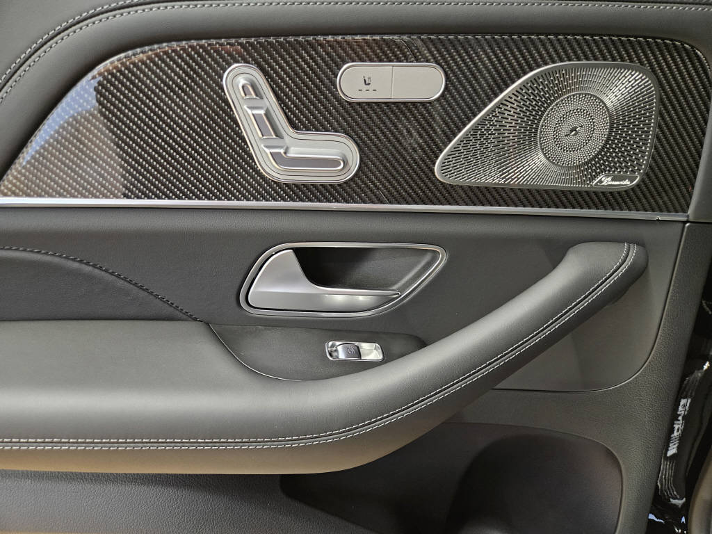 MERCEDES-BENZ GLE 63 S AMG 4Matic+-image-12