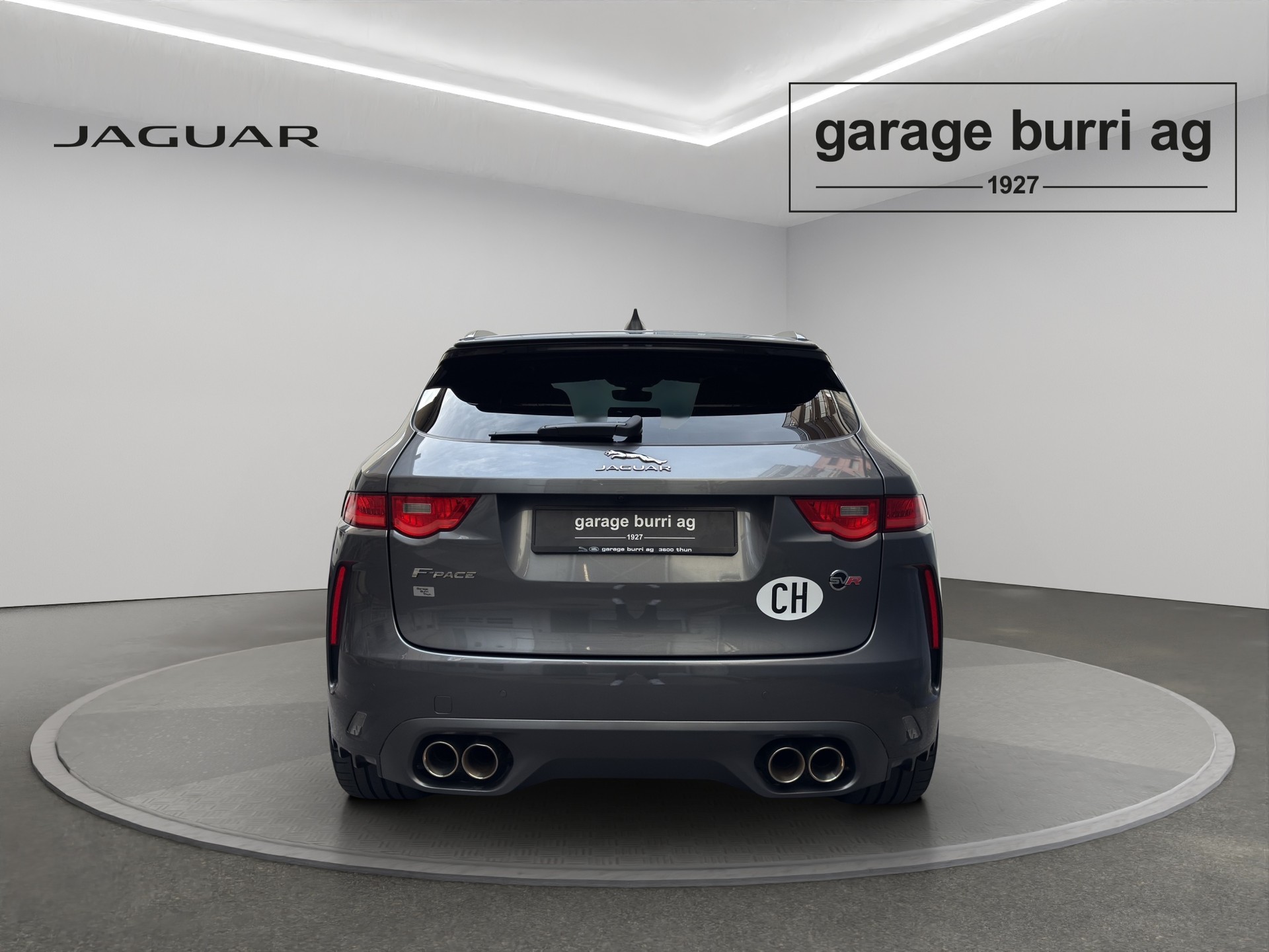 JAGUAR F-Pace 5.0 V8 SVR AWD-showroom-element-3