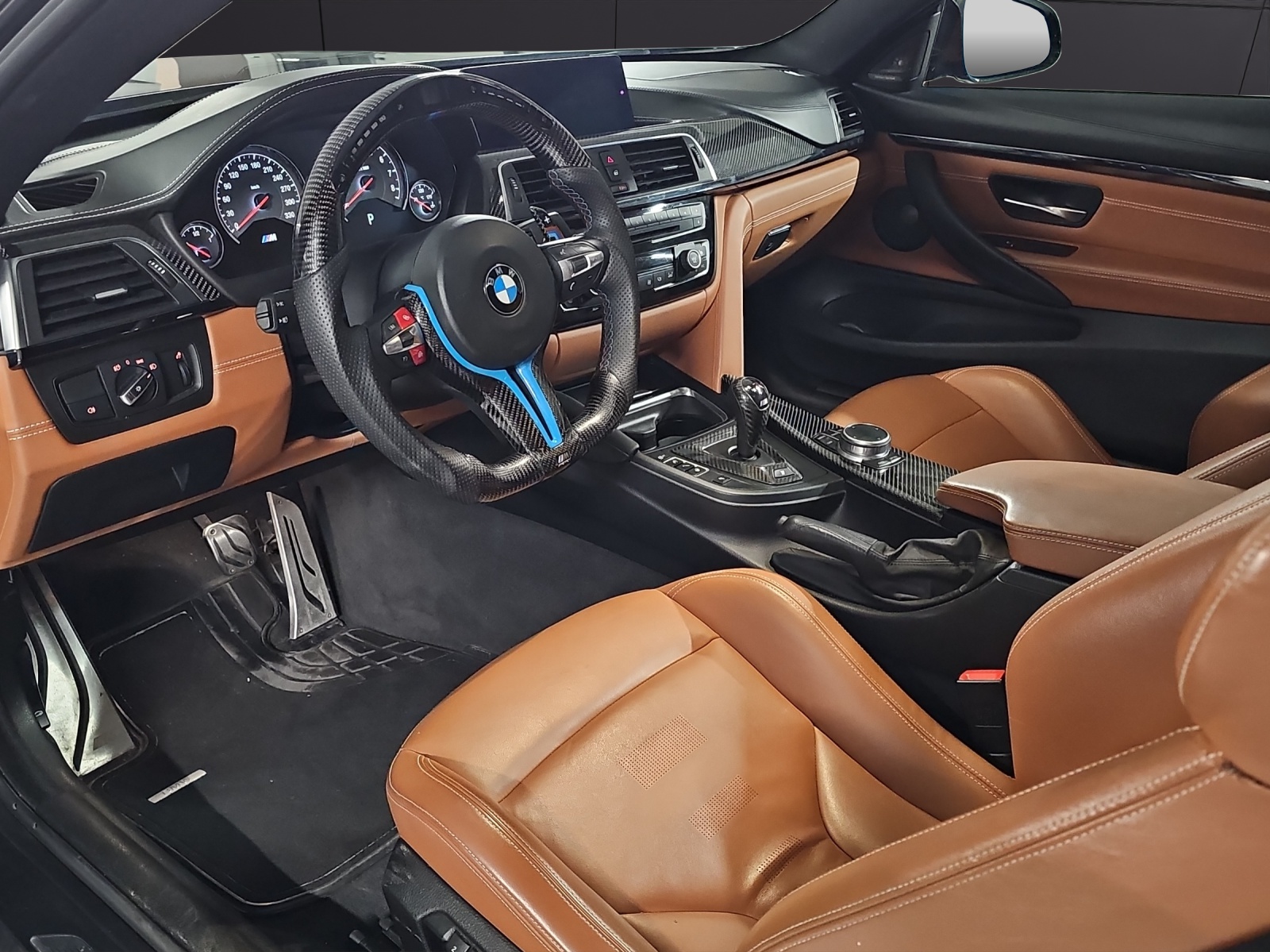 BMW M4 Coupé Competition DKG-image-10
