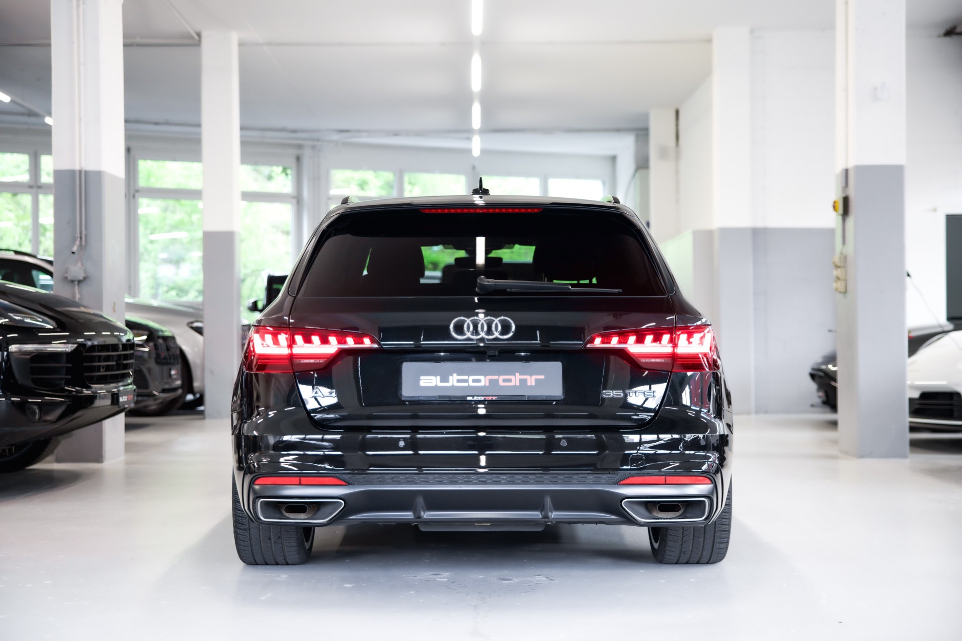 AUDI A4 Avant 35 TFSI S Line Sport S-Tronic-image-5