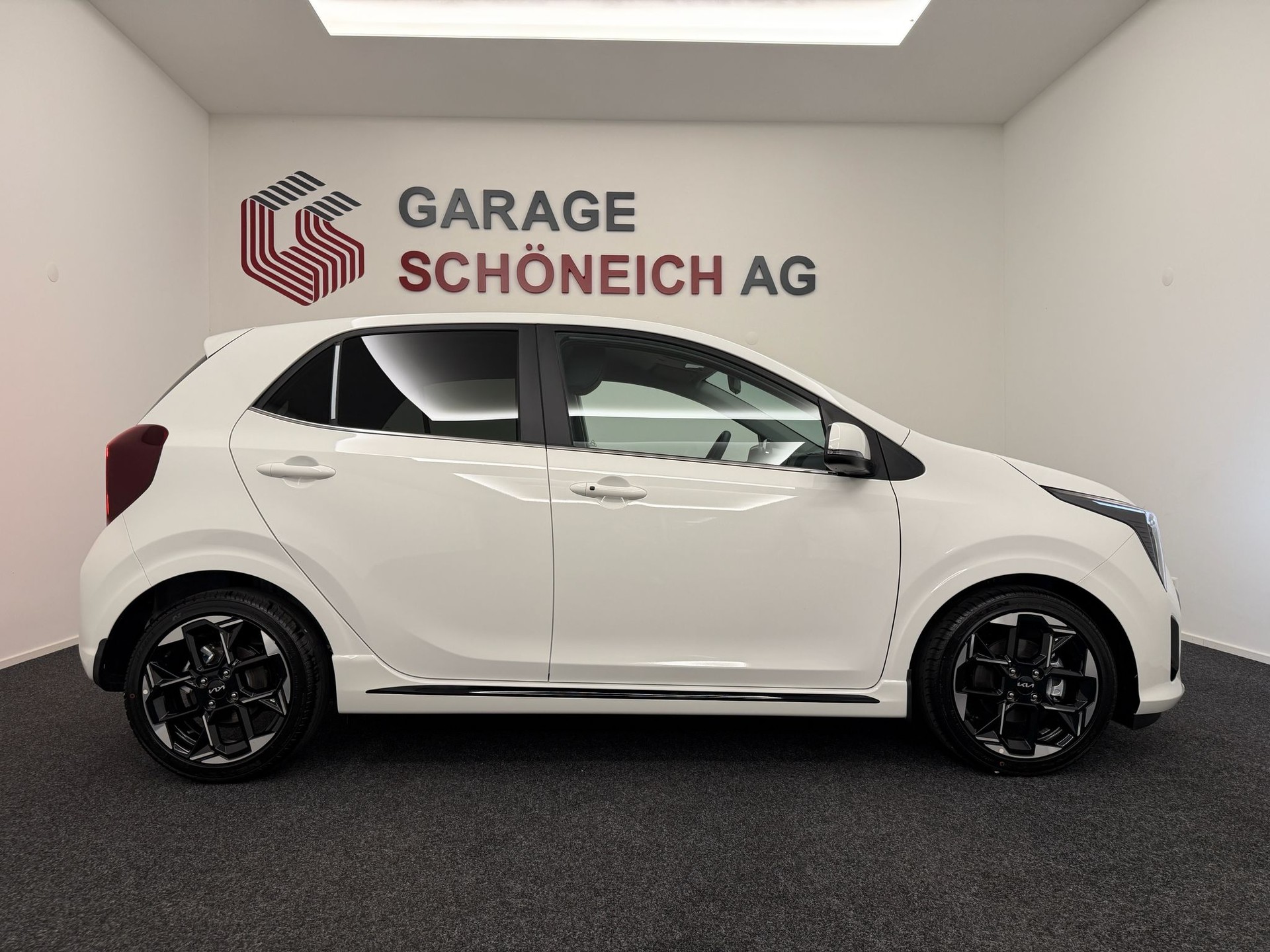 KIA Picanto 1.2 CVVT GT-Line Automatic / Neuwagen / 7 Jahre Werksgarantie-showroom-element-3