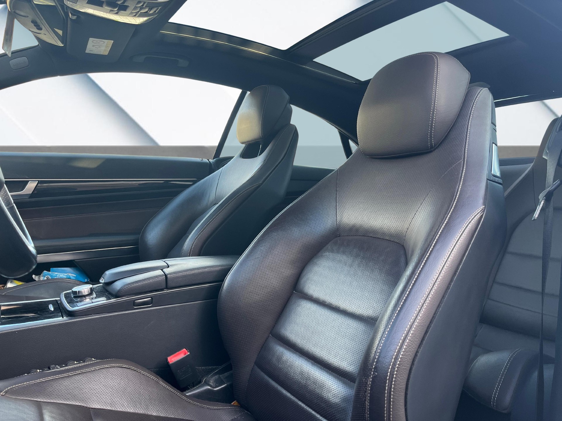 MERCEDES-BENZ E 500 V8 Coupé AMG Line mit Voll-Austattung-image-10