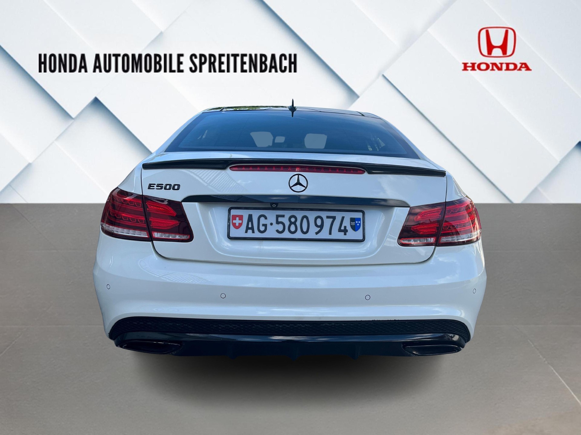 MERCEDES-BENZ E 500 V8 Coupé AMG Line mit Voll-Austattung-showroom-element-3