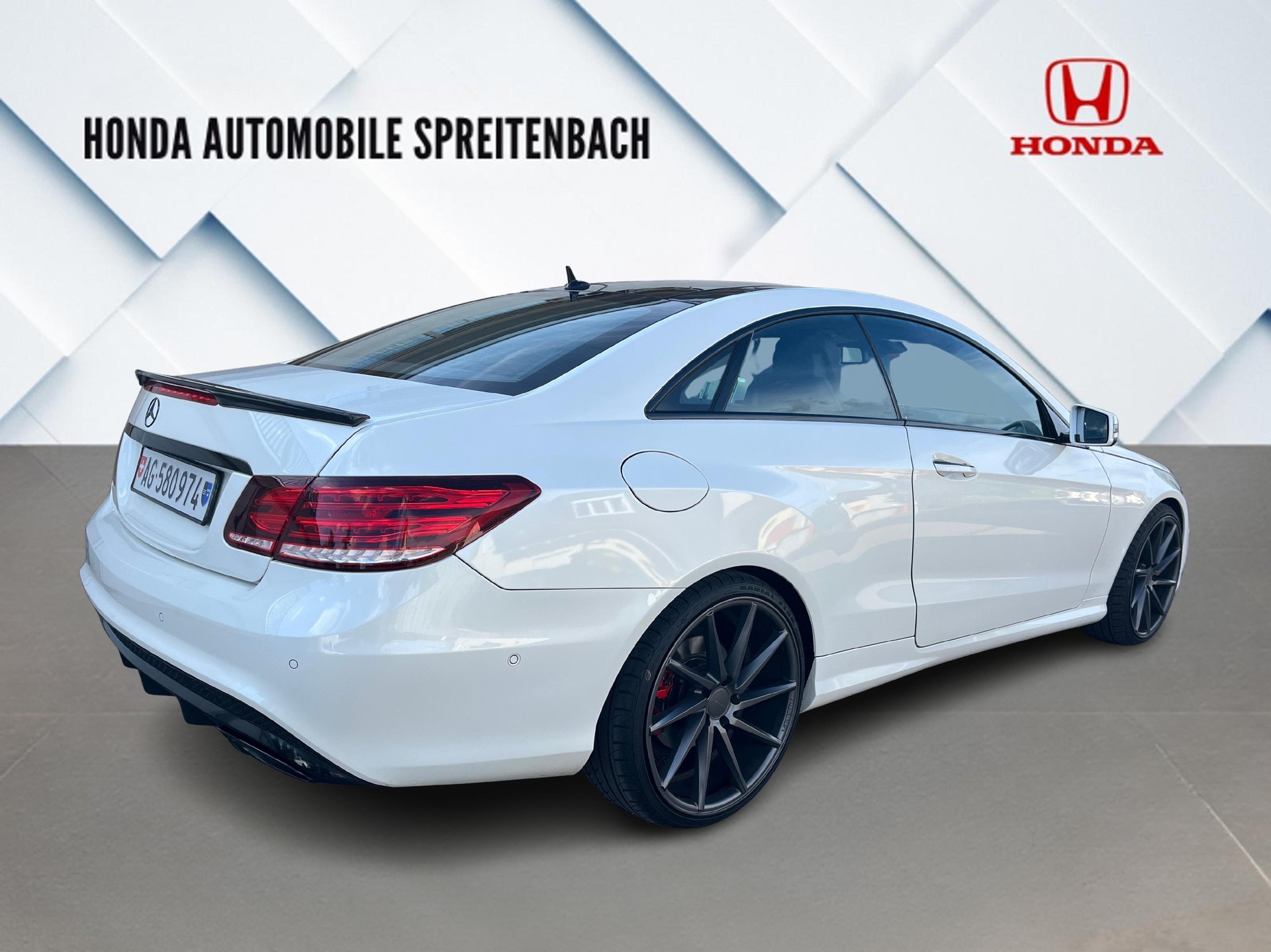 MERCEDES-BENZ E 500 V8 Coupé AMG Line mit Voll-Austattung-image-4