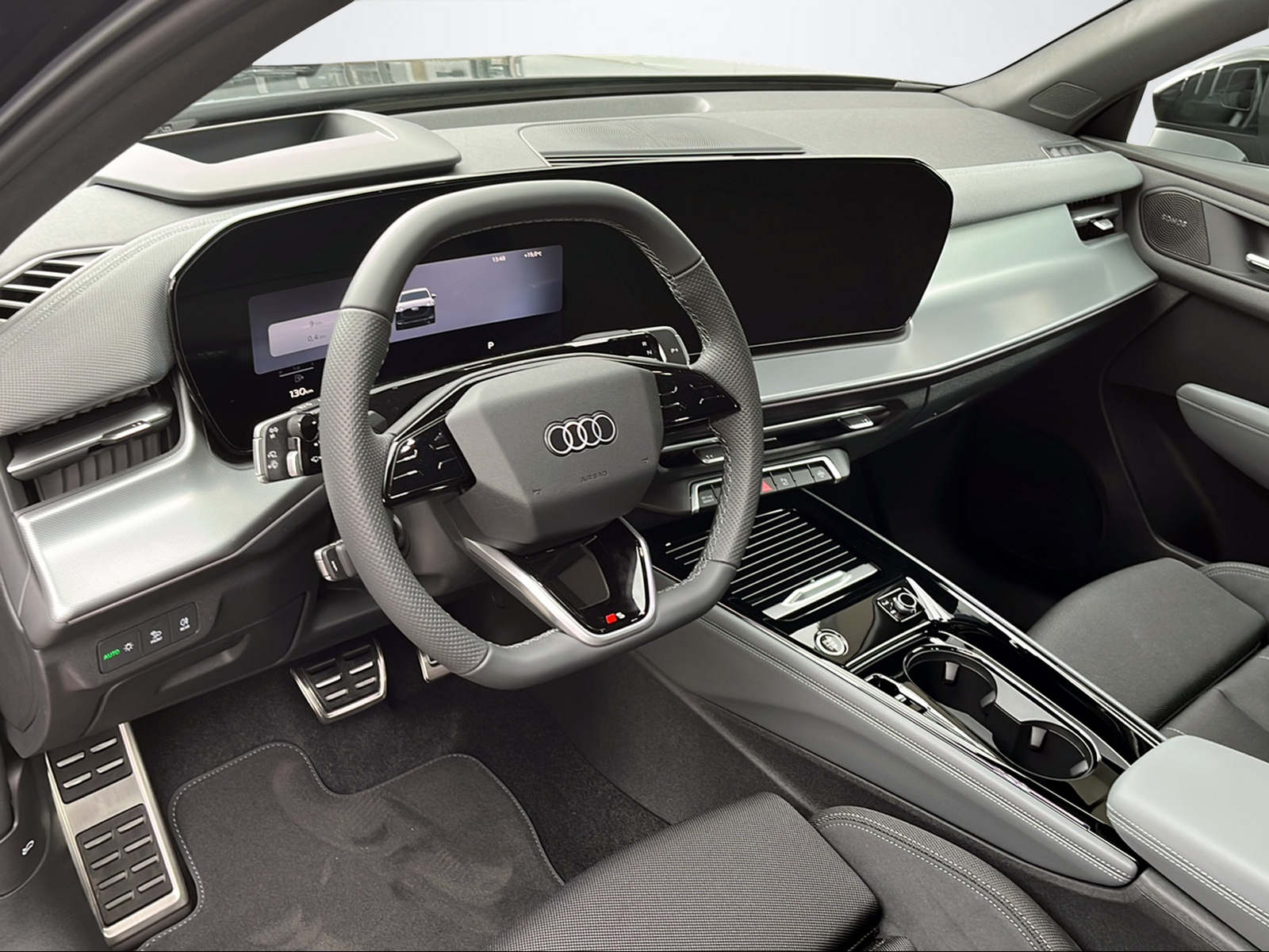 AUDI Q3 SUV TDI quattro 142 kW S t 2000ccm 193PS/142kW 4 Zylinder TDI Diesel-image-10