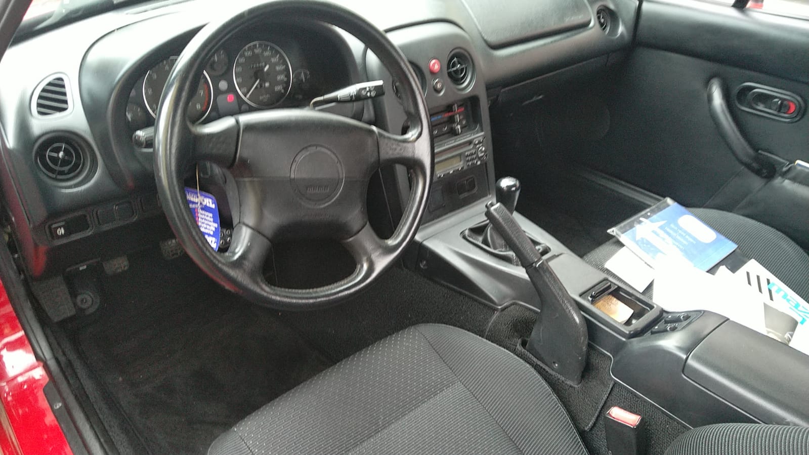 MAZDA MX-5 1.6i-16-image-13