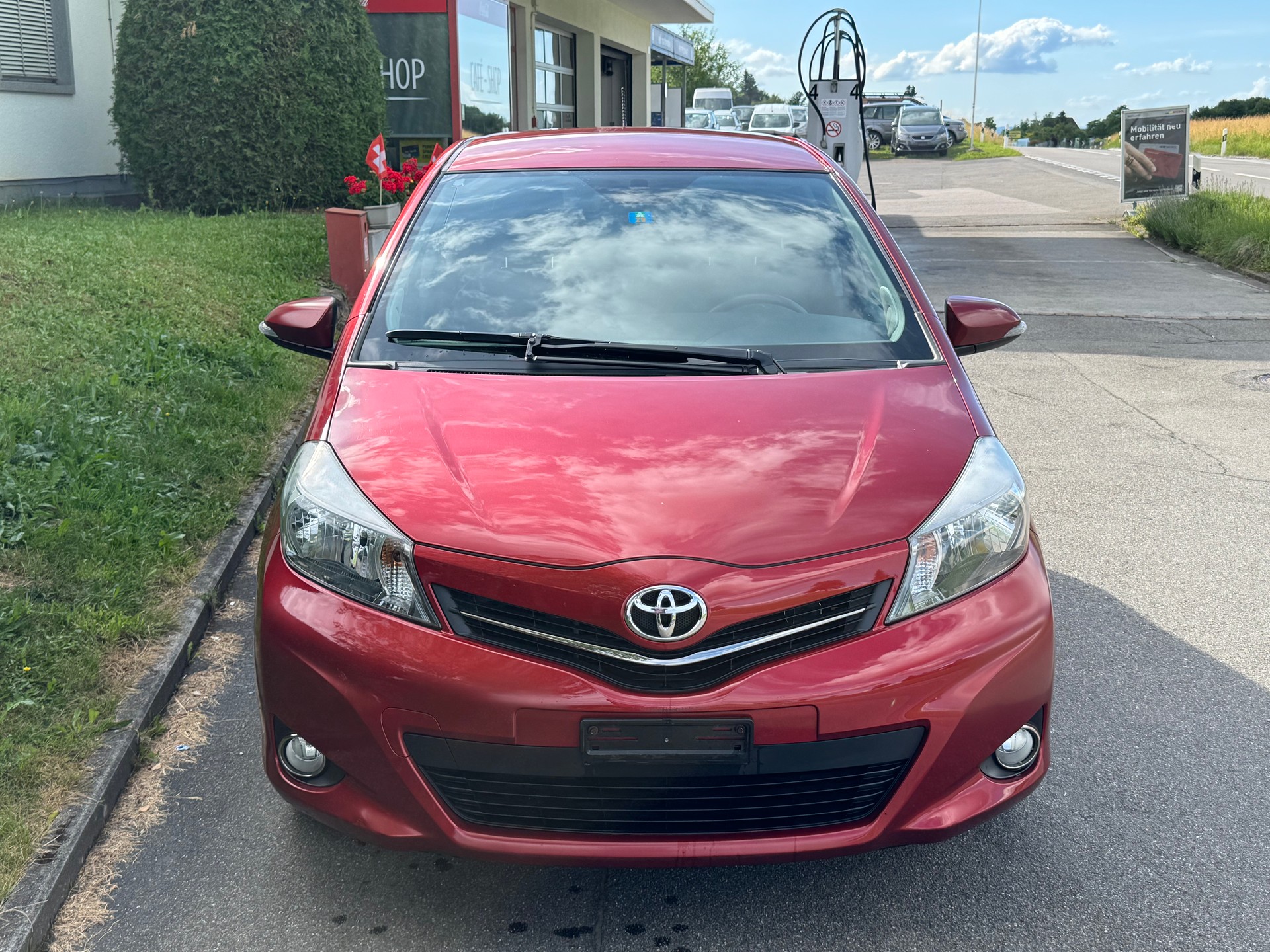 TOYOTA Yaris 1.33 Style Multidrive-image-1