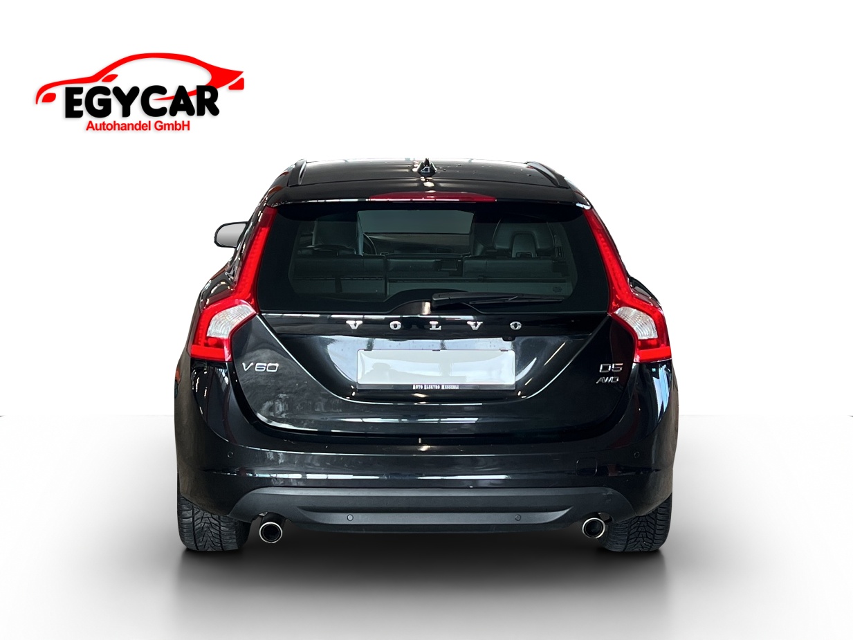 VOLVO V60 D5 AWD Summum Geartronic-showroom-element-3