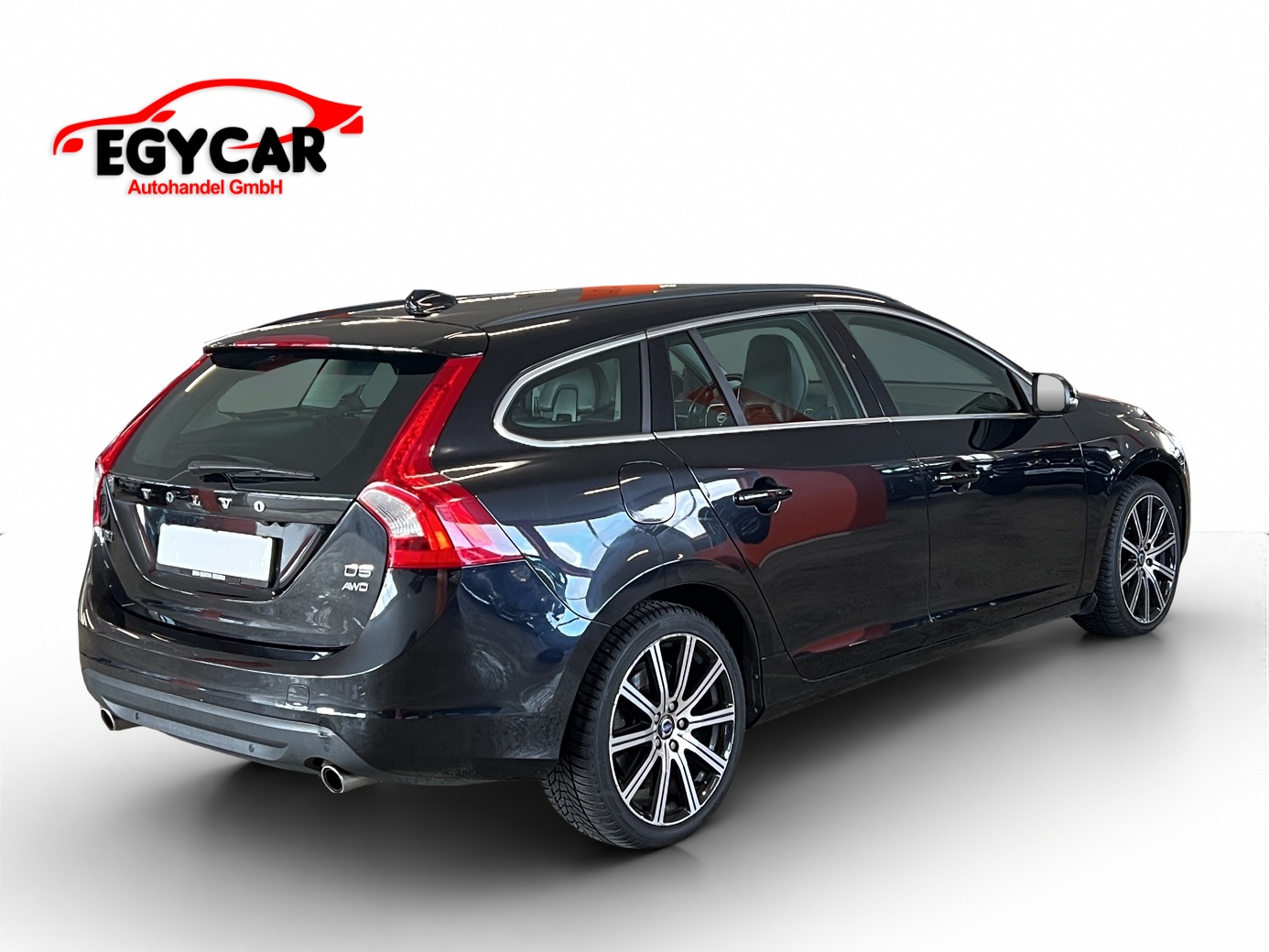 VOLVO V60 D5 AWD Summum Geartronic-image-5