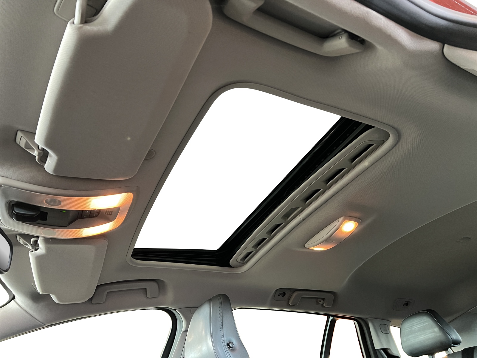 VOLVO V60 D5 AWD Summum Geartronic-image-9