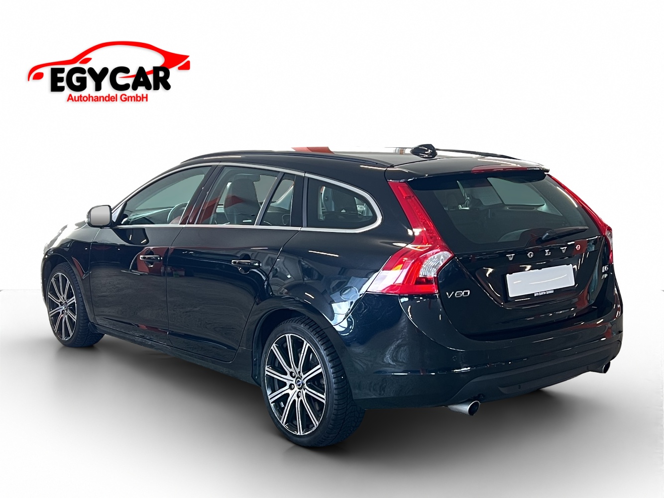 VOLVO V60 D5 AWD Summum Geartronic-image-4