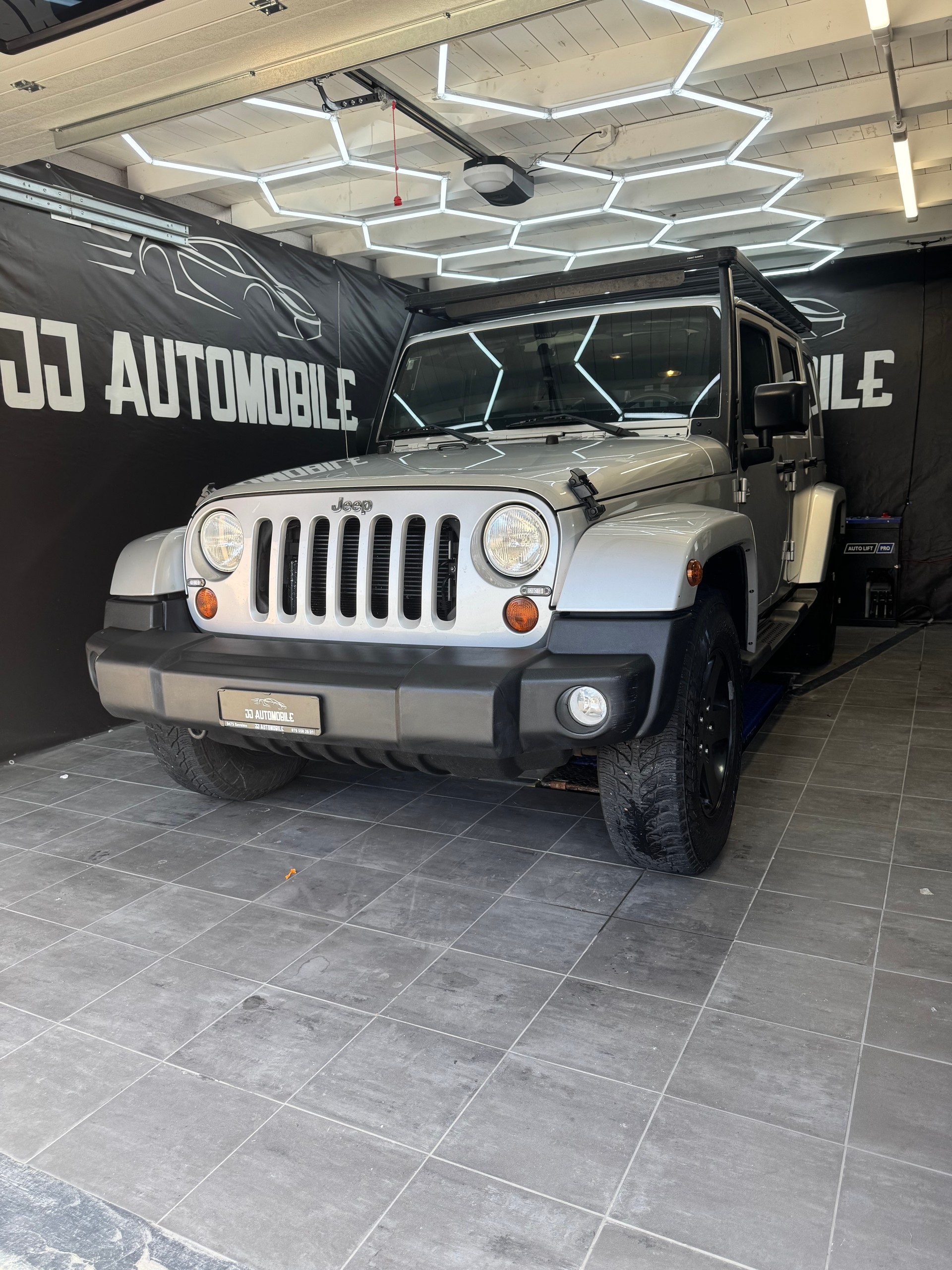 JEEP Wrangler 3.6 Unlimited Arctic Automatic