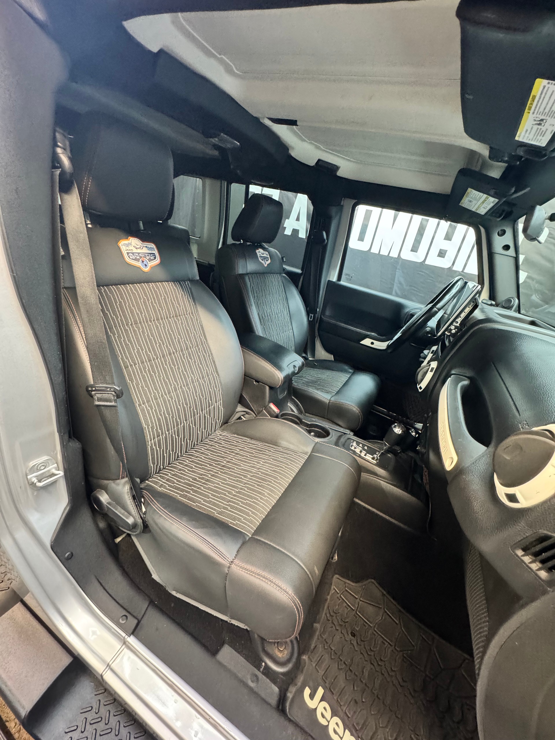 JEEP Wrangler 3.6 Unlimited Arctic Automatic-image-10