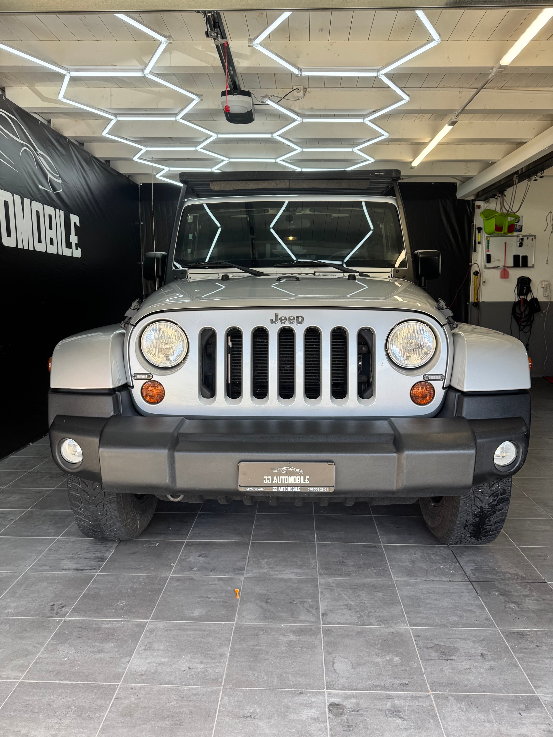 JEEP Wrangler 3.6 Unlimited Arctic Automatic-image-1