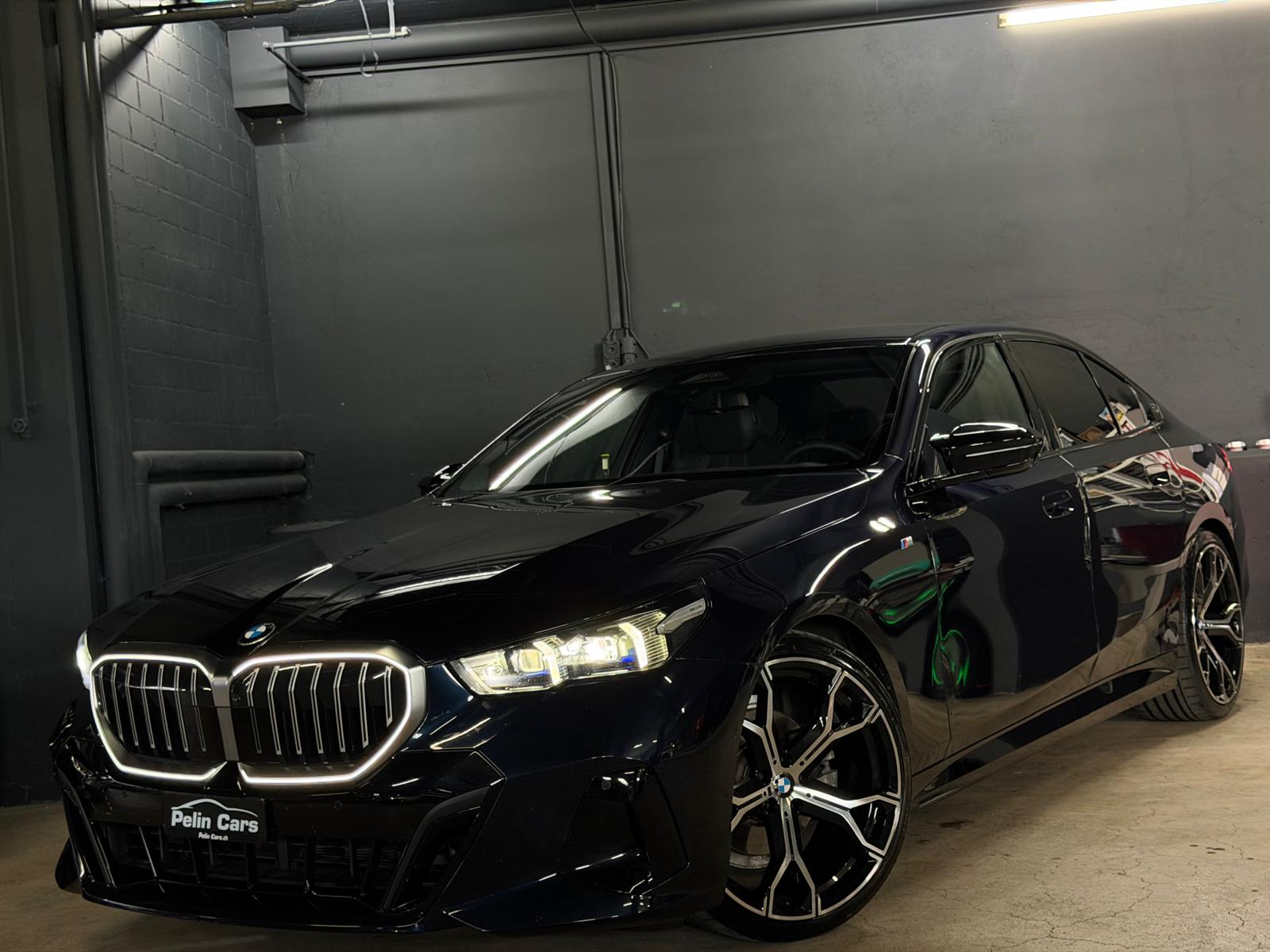 BMW 520i 48V M-Sport Limited Black&Silver Performance Steptronic-showroom-element-3