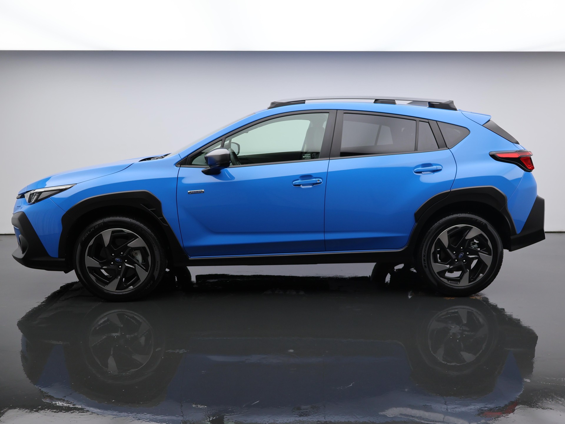 SUBARU Crosstrek 2.0i e-Boxer Swiss Plus / Leasing ab. 1.99%-image-1