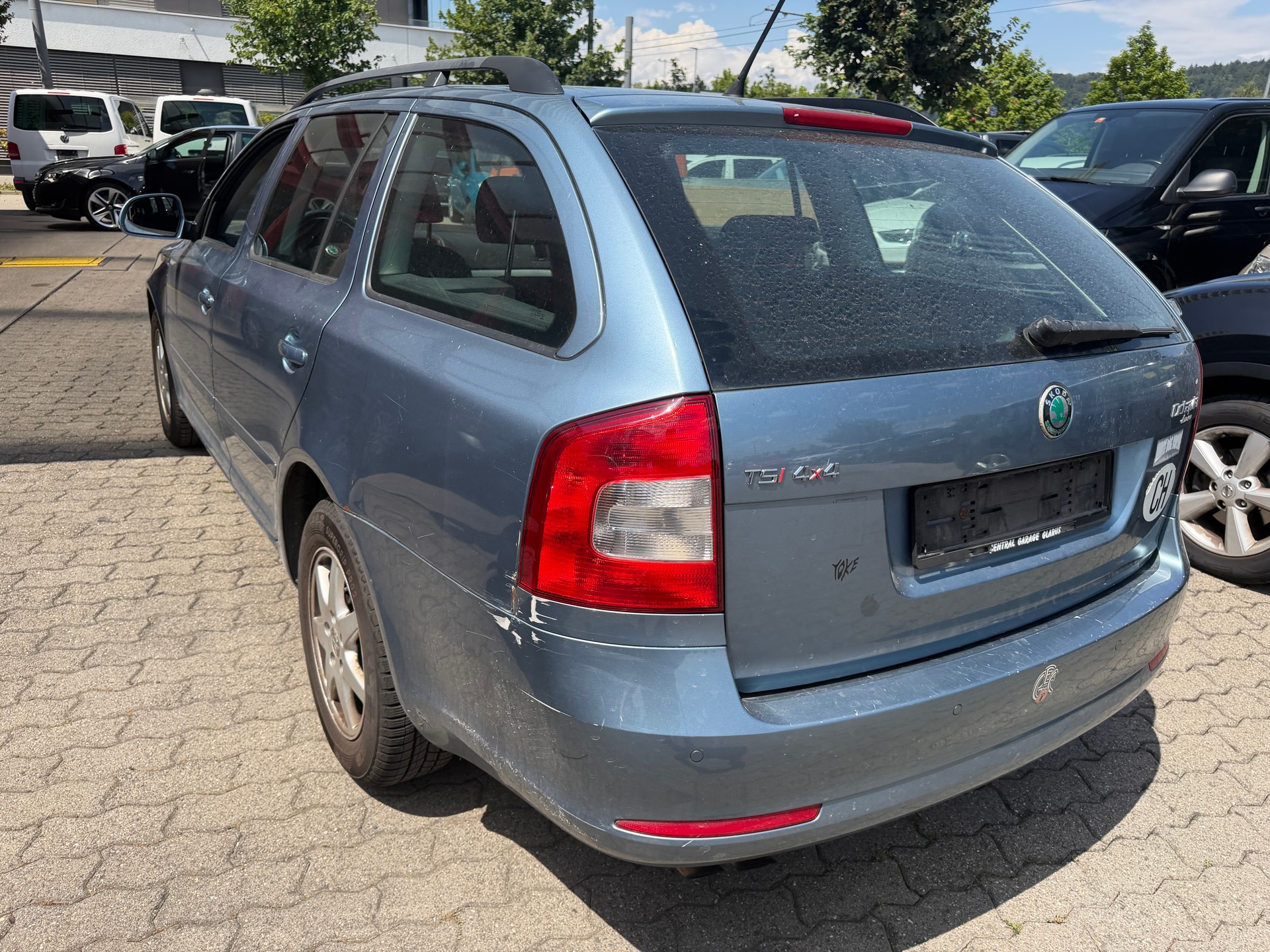SKODA Octavia Combi 1.8 TSI Ambition 4x4-image-6