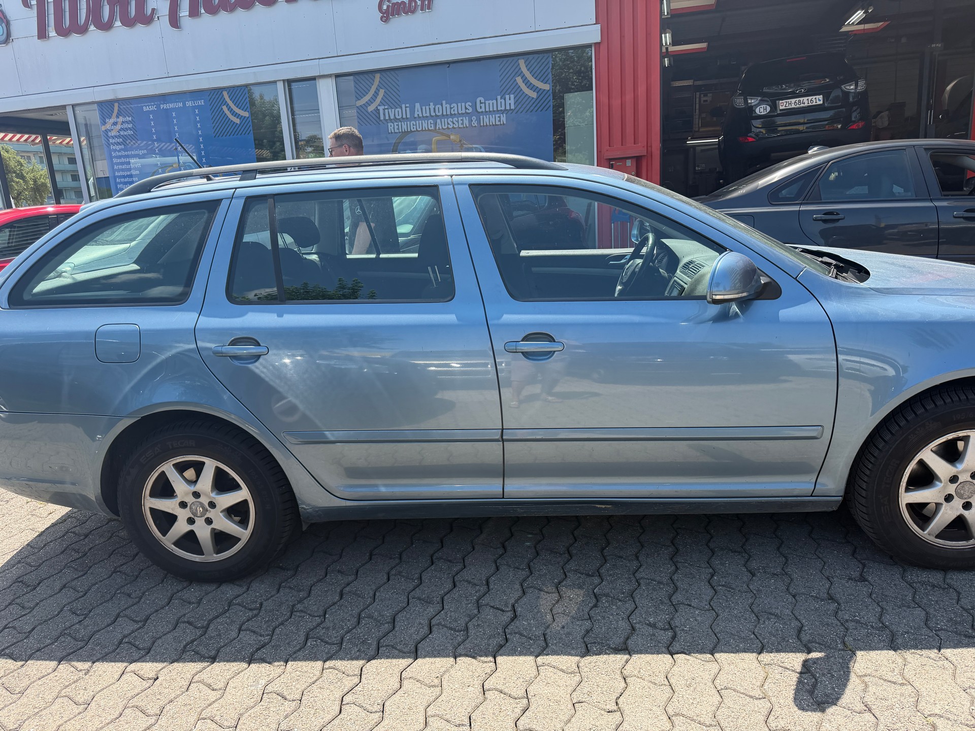 SKODA Octavia Combi 1.8 TSI Ambition 4x4-showroom-element-3