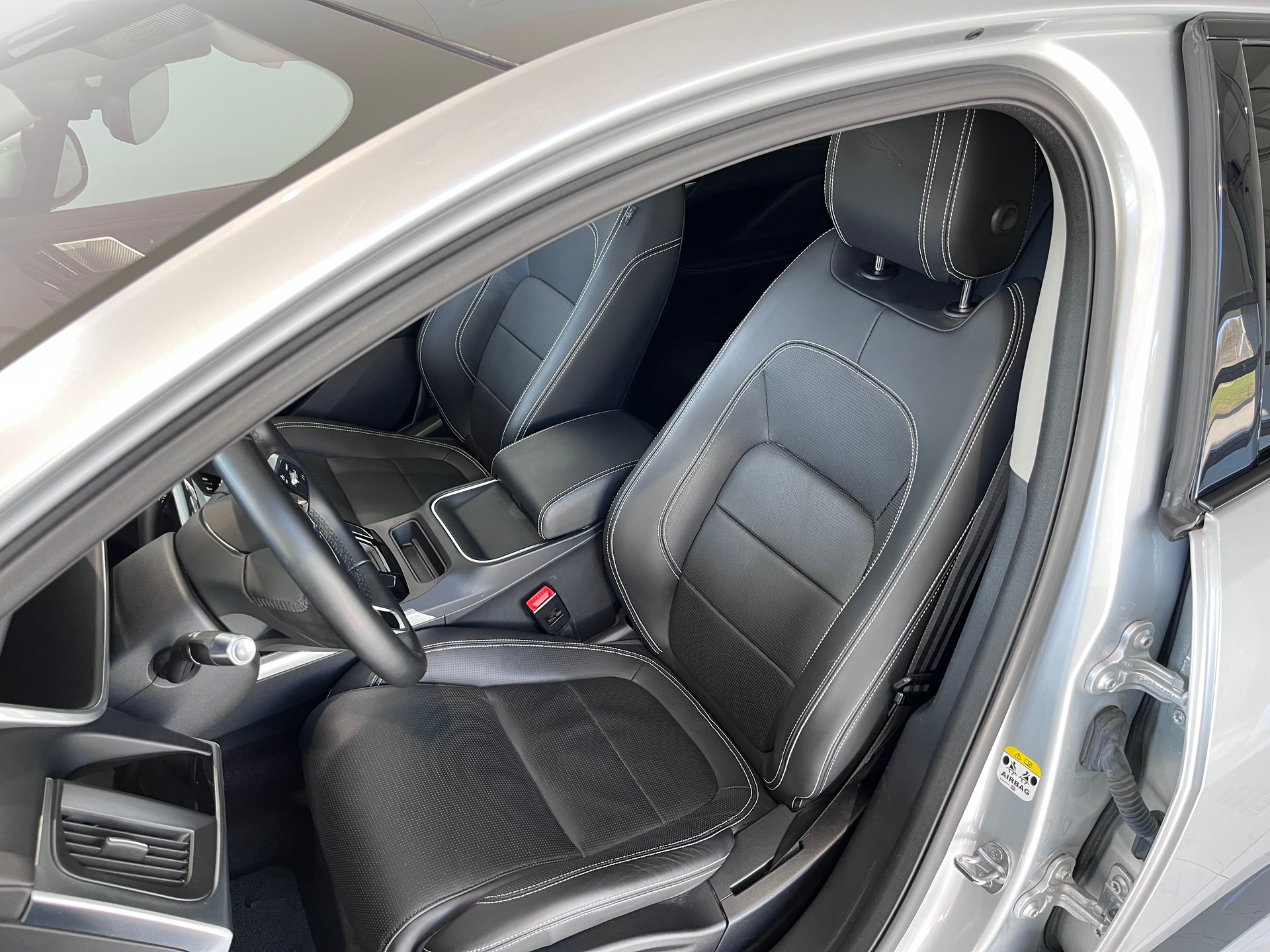JAGUAR I-Pace EV400 HSE AWD-image-5
