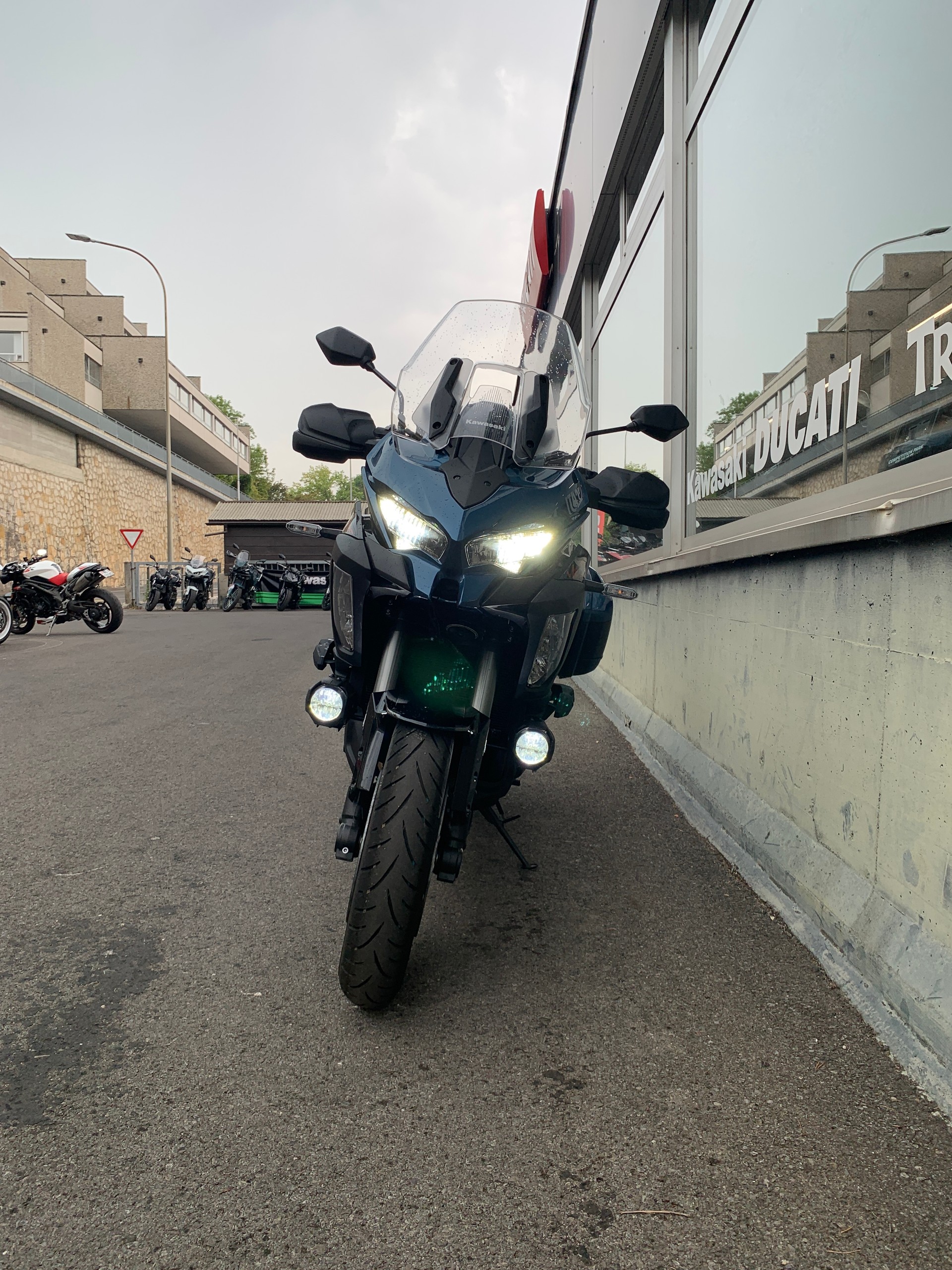 KAWASAKI Versys 1100 S Grand Tourer-image-2