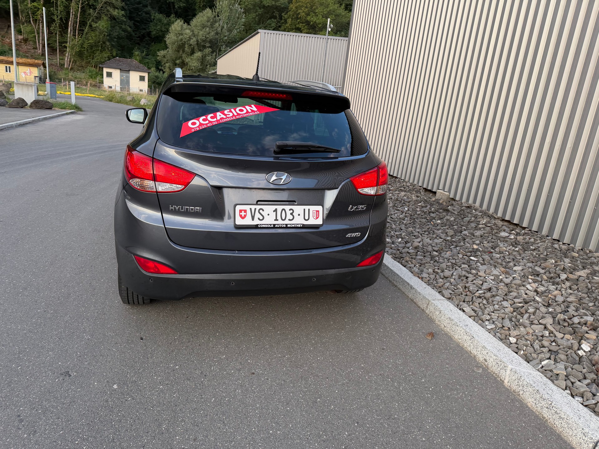 HYUNDAI iX 35 2.0 Premium 4WD Automatic-showroom-element-3