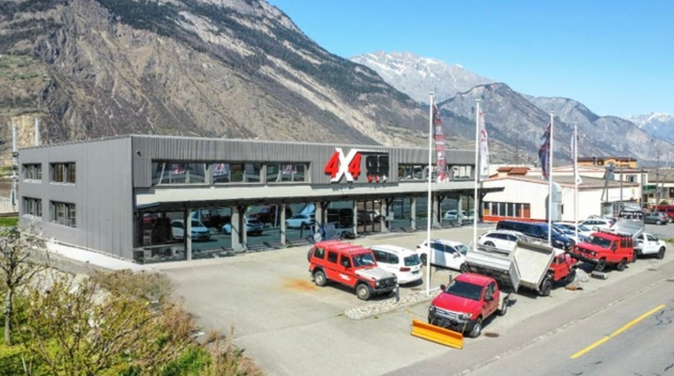 SUZUKI Jimny 1.5 Compact+ 4x4-image-17