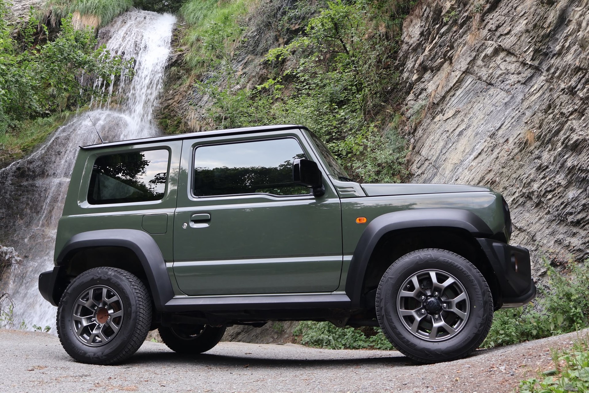 SUZUKI Jimny 1.5 Compact+ 4x4-image-4