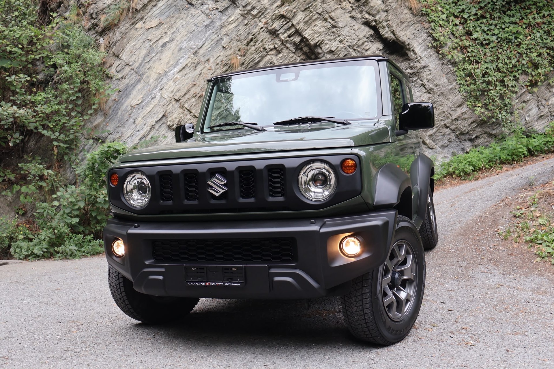SUZUKI Jimny 1.5 Compact+ 4x4-showroom-element-3