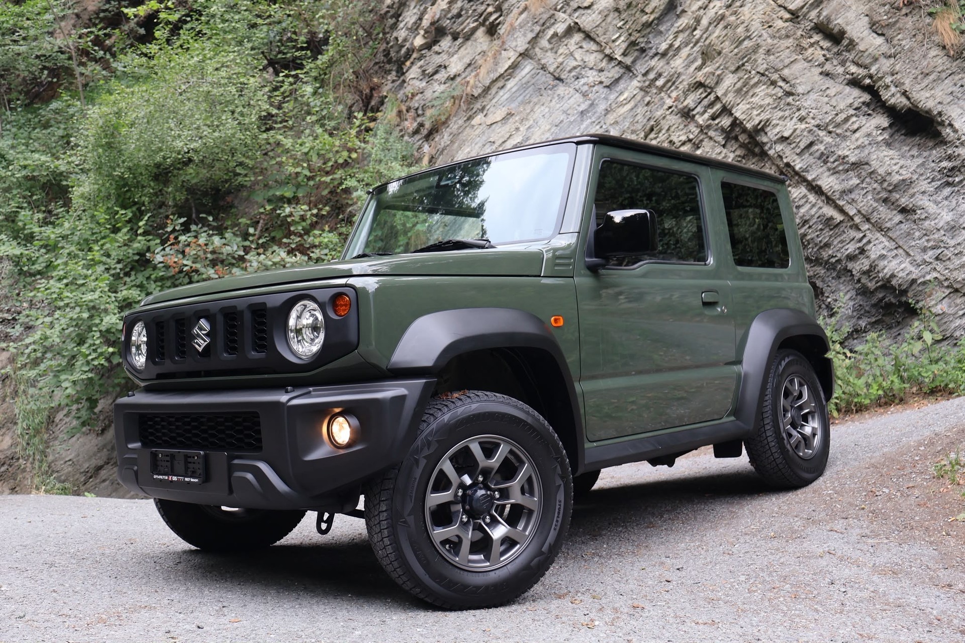 SUZUKI Jimny 1.5 Compact+ 4x4-showroom-element-1