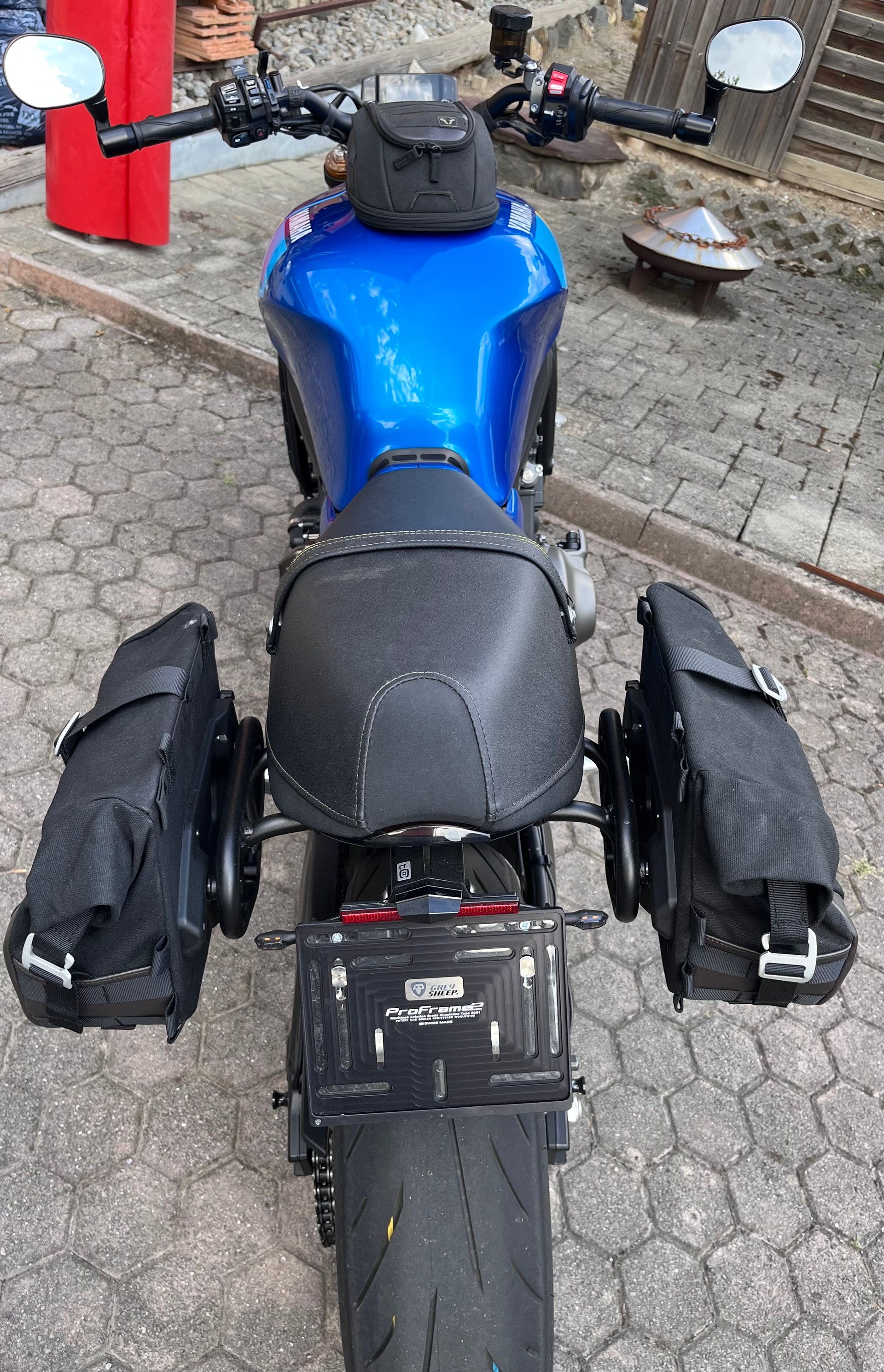 YAMAHA XSR 900-image-4