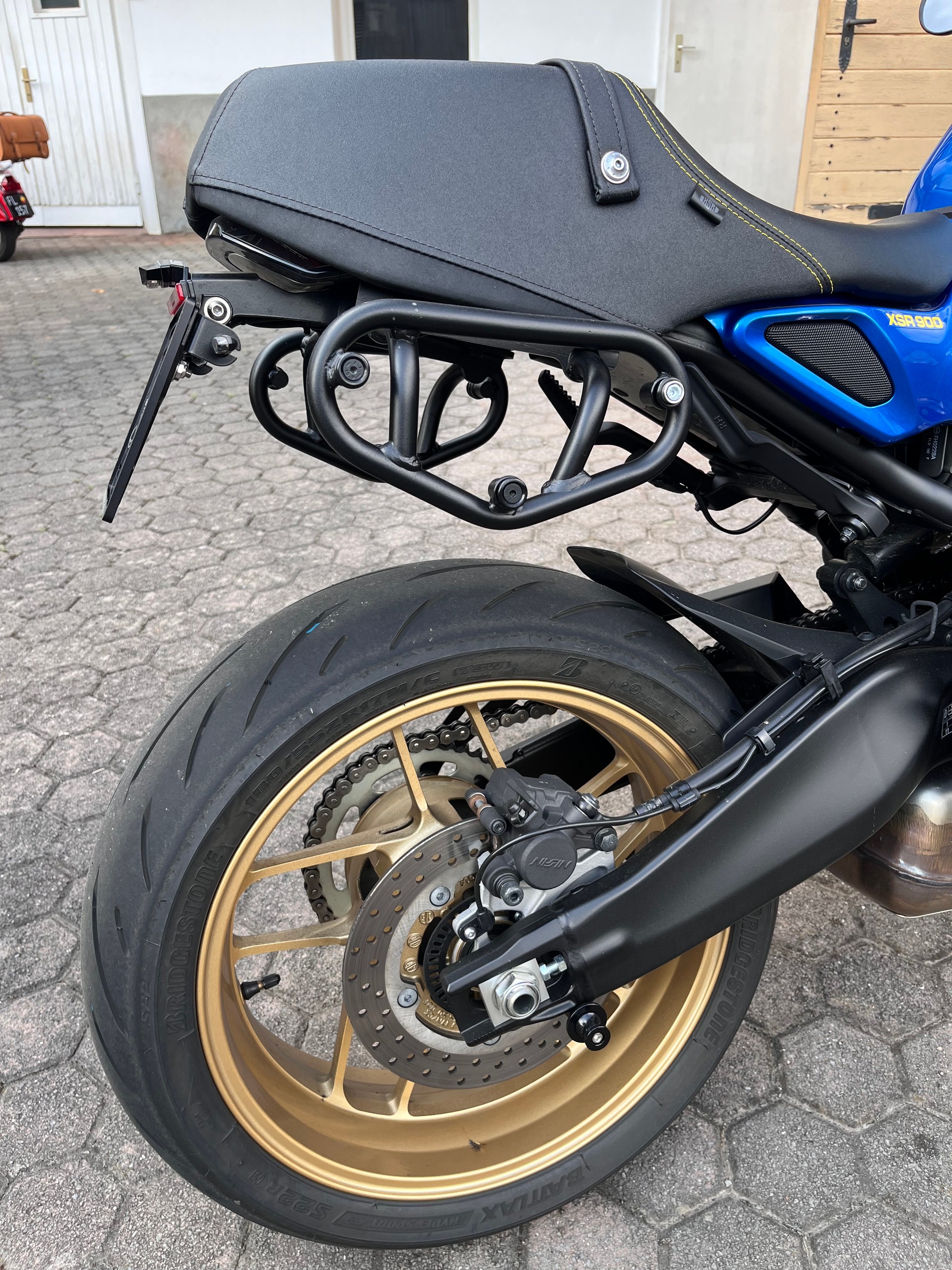 YAMAHA XSR 900-image-6