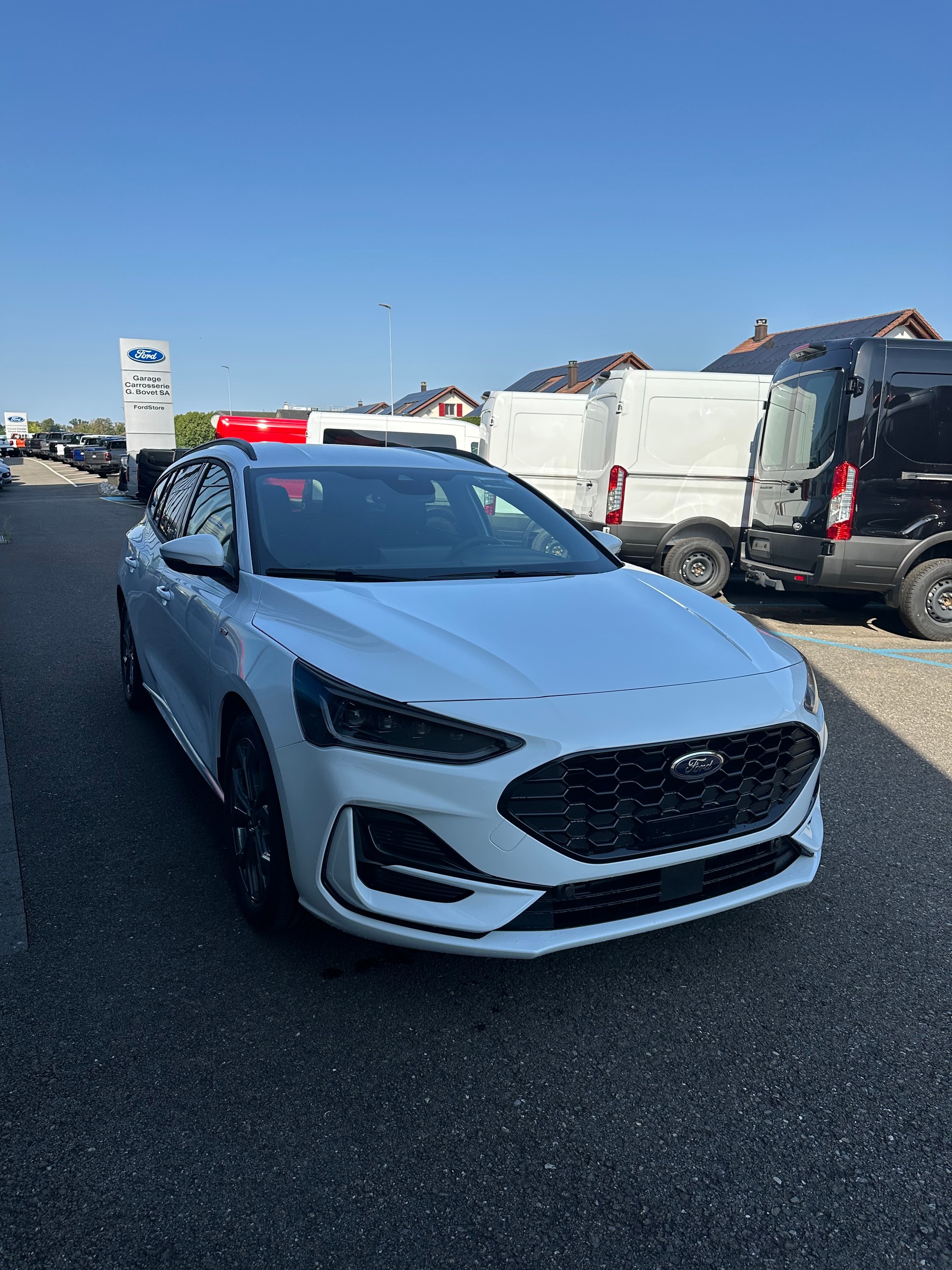 FORD Focus Station Wagon 1.0i EcoB ST-Line X/155CV/Aut.-image-7