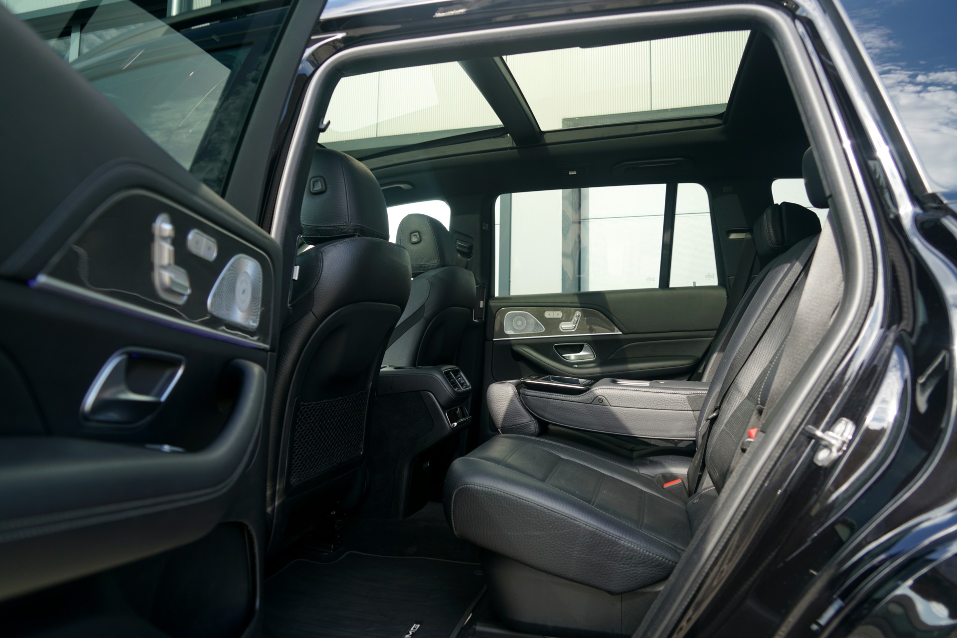 MERCEDES-BENZ GLS 580 AMG Line 4Matic 9G-Tronic (CH)-image-6