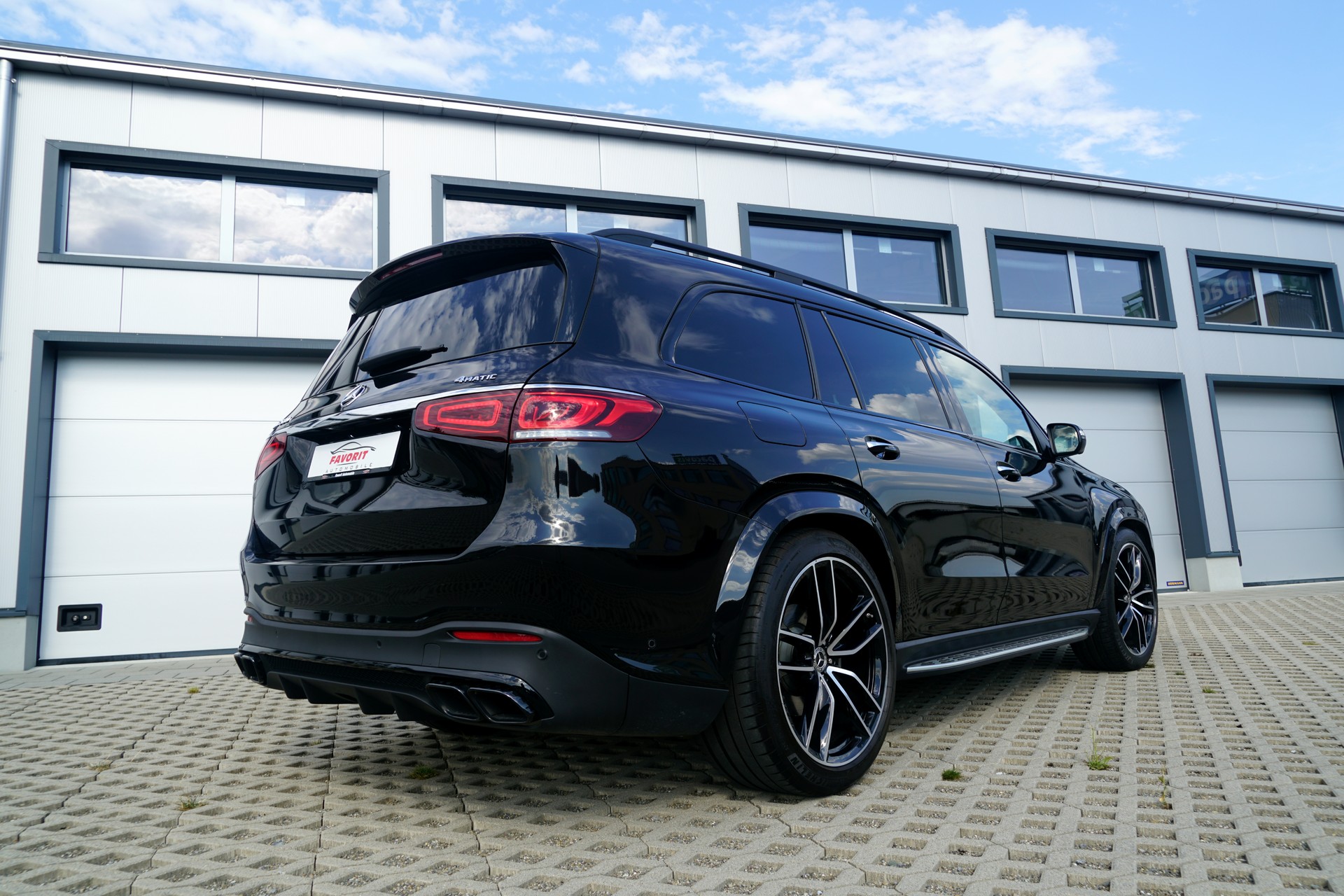 MERCEDES-BENZ GLS 580 AMG Line 4Matic 9G-Tronic (CH)-image-12