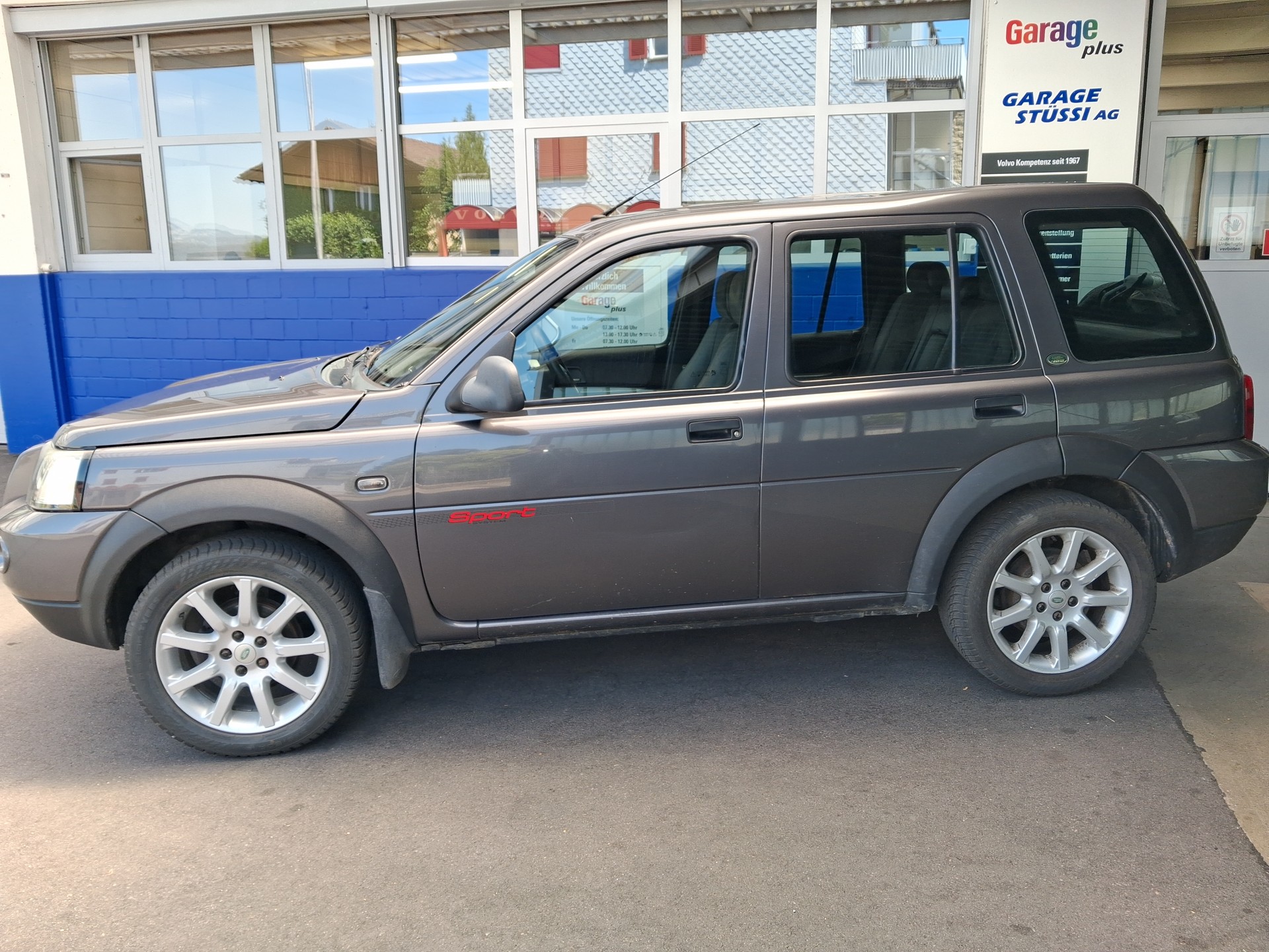 LAND ROVER Freelander 2.5 V6 Sport Wagon-image-1
