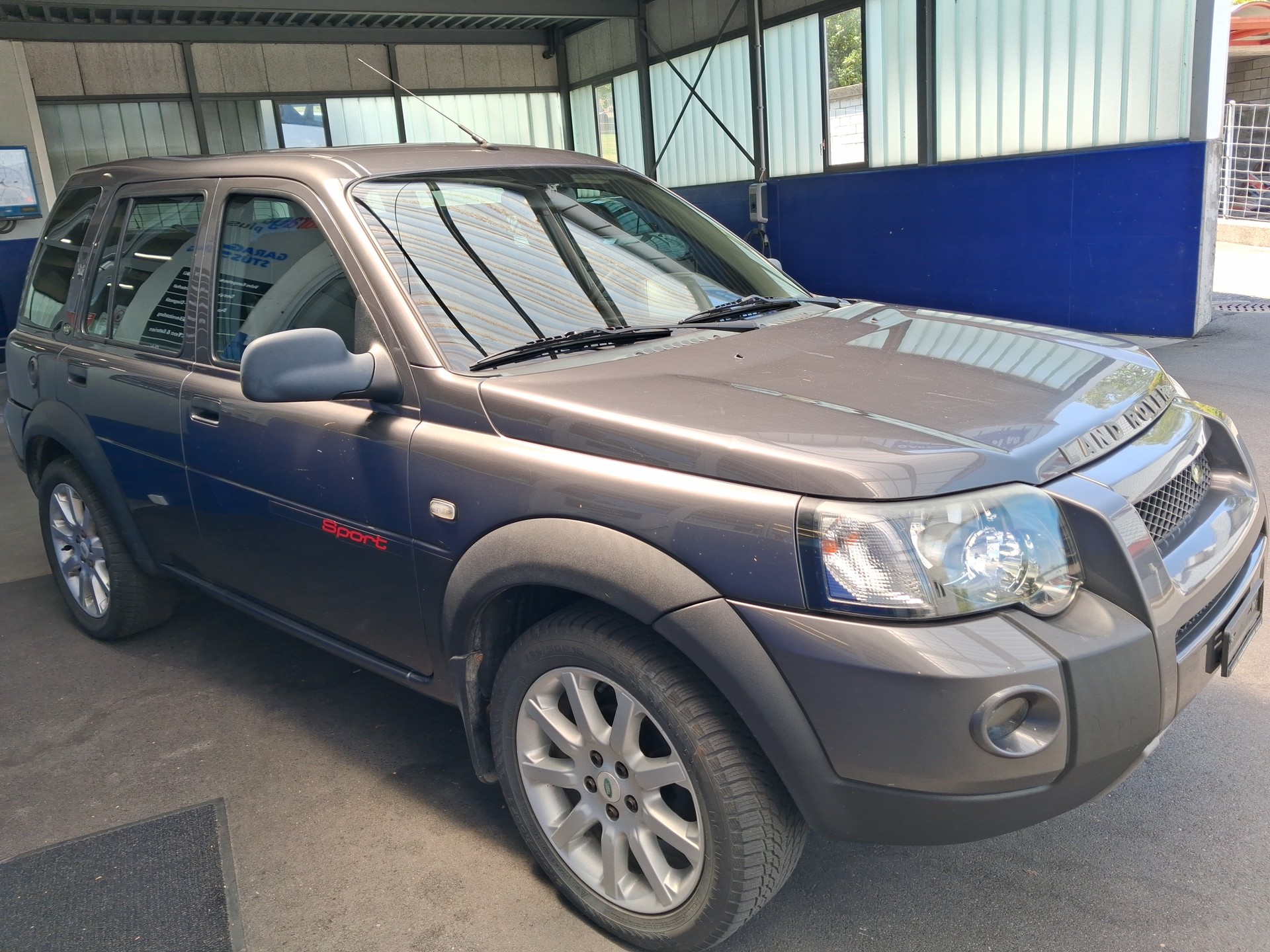 LAND ROVER Freelander 2.5 V6 Sport Wagon-image-3