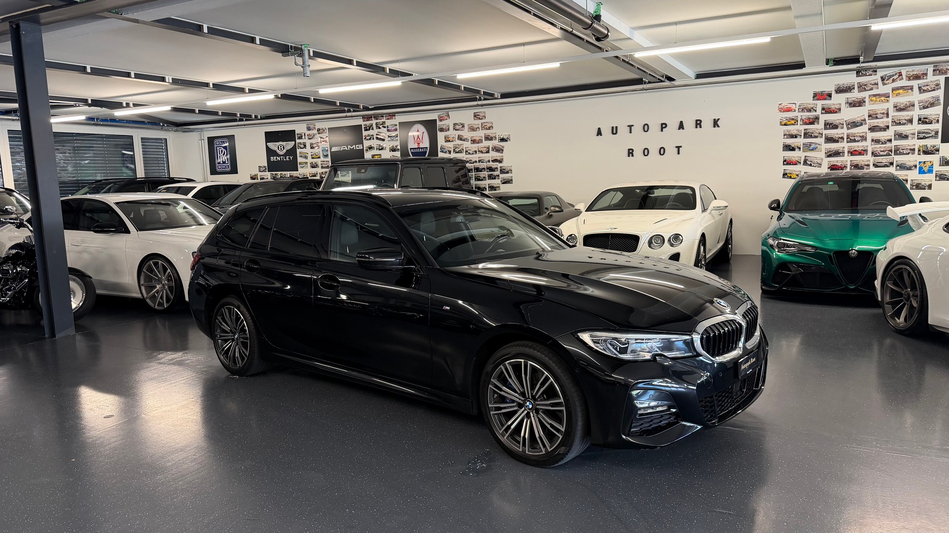 BMW 330e x DriveTouring Pure M Sport Steptronic