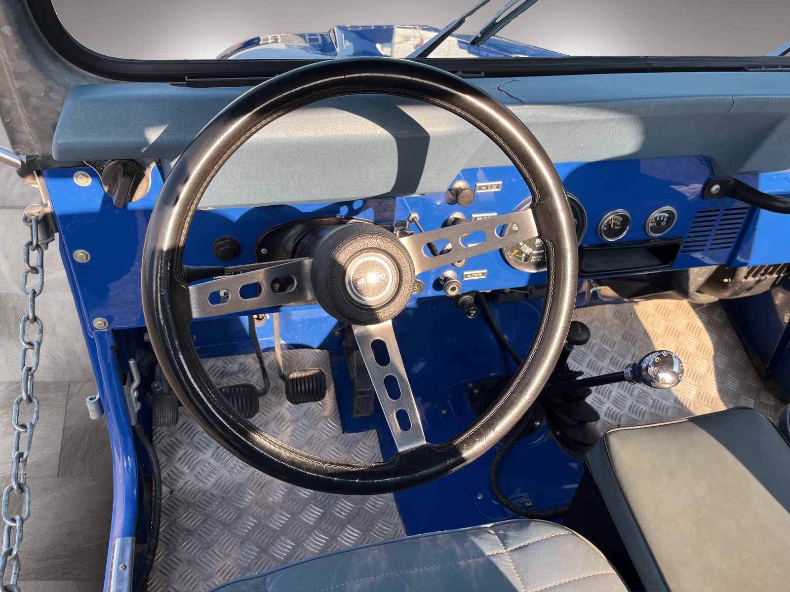 JEEP CJ-7 Renegade 4.2-image-8