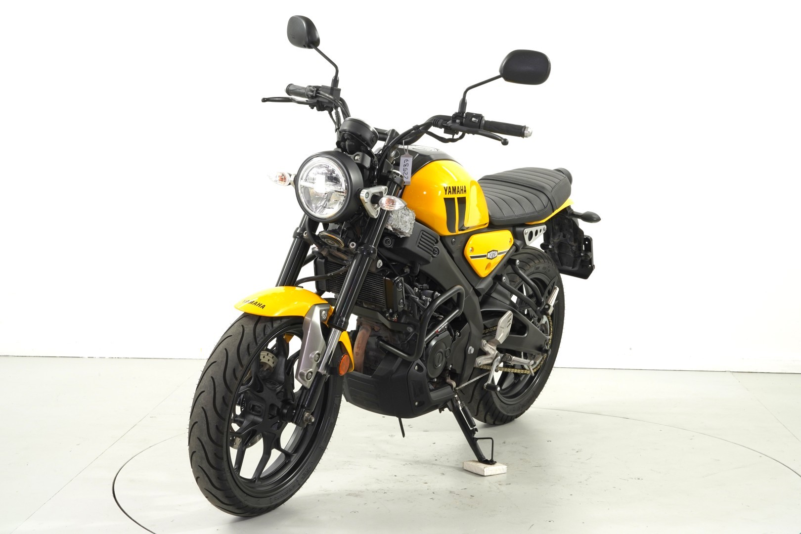 YAMAHA XSR 125 ABS-image-2
