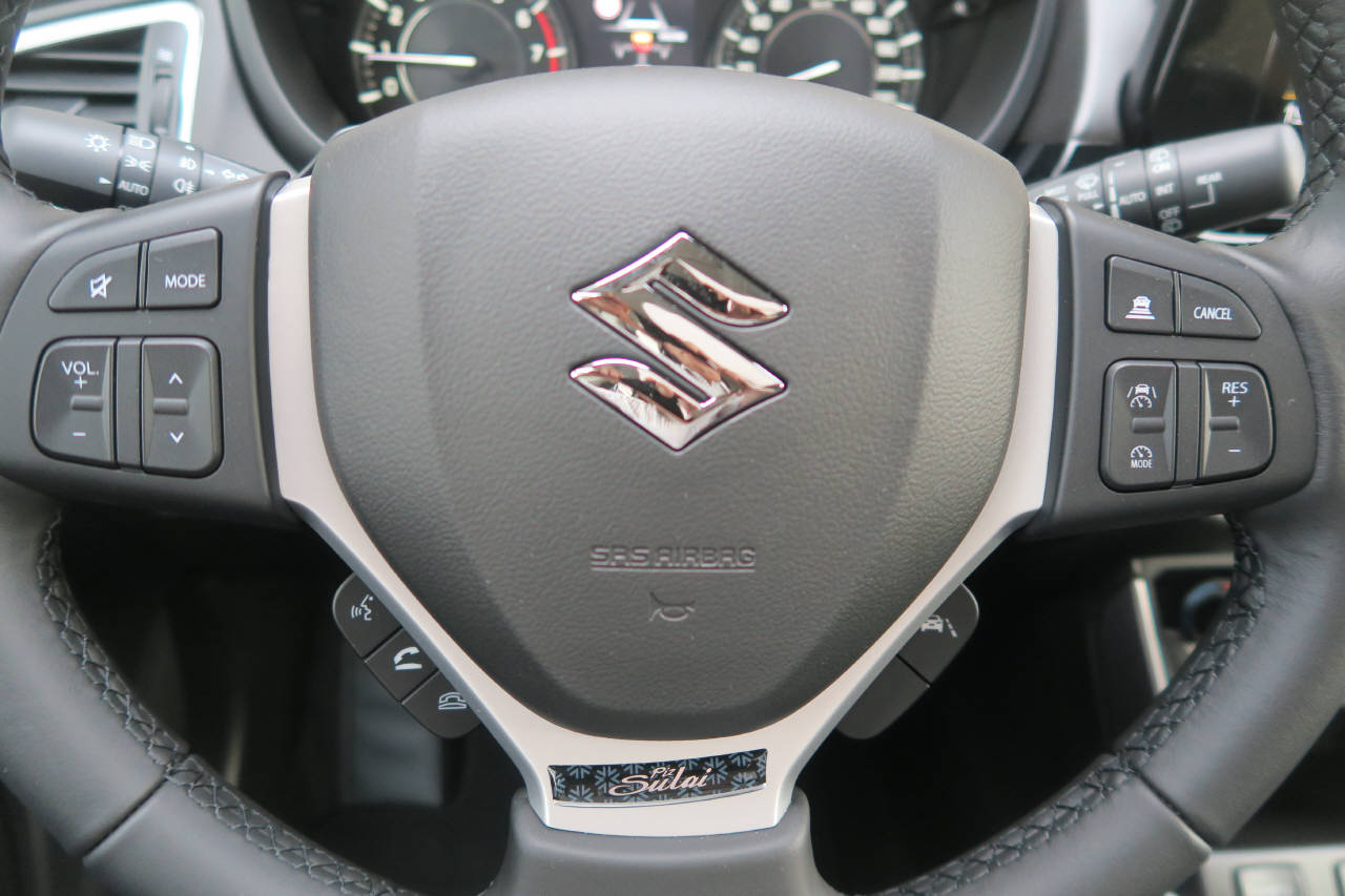 SUZUKI S-Cross 1.4 T Piz Sulai Top Hybrid 4x4-image-5